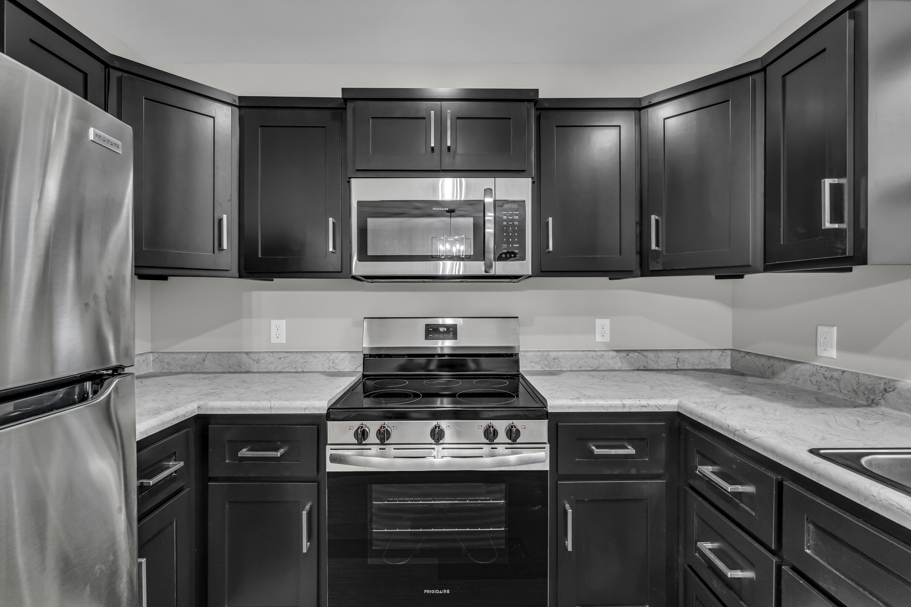 2812 Burke Avenue Property Photo 10