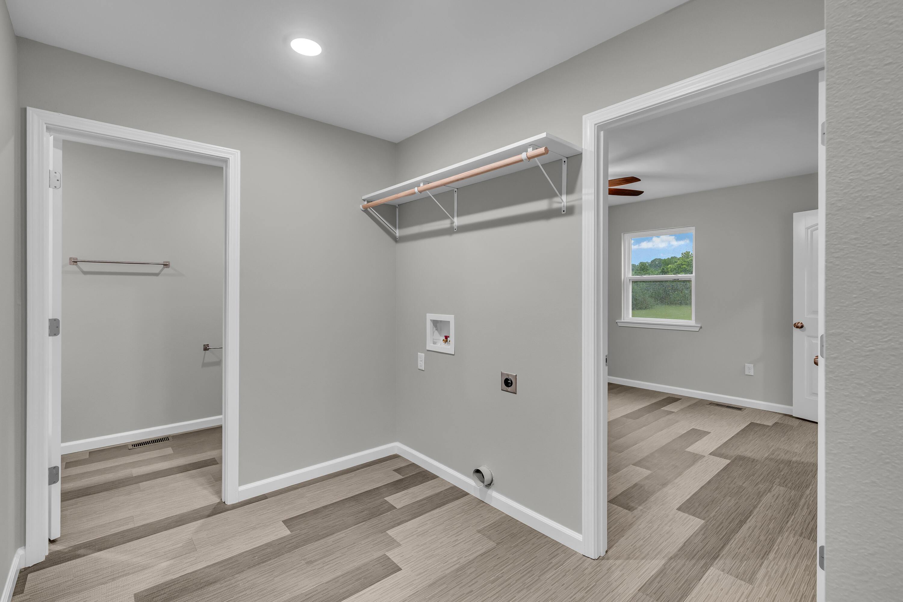 2812 Burke Avenue Property Photo 15