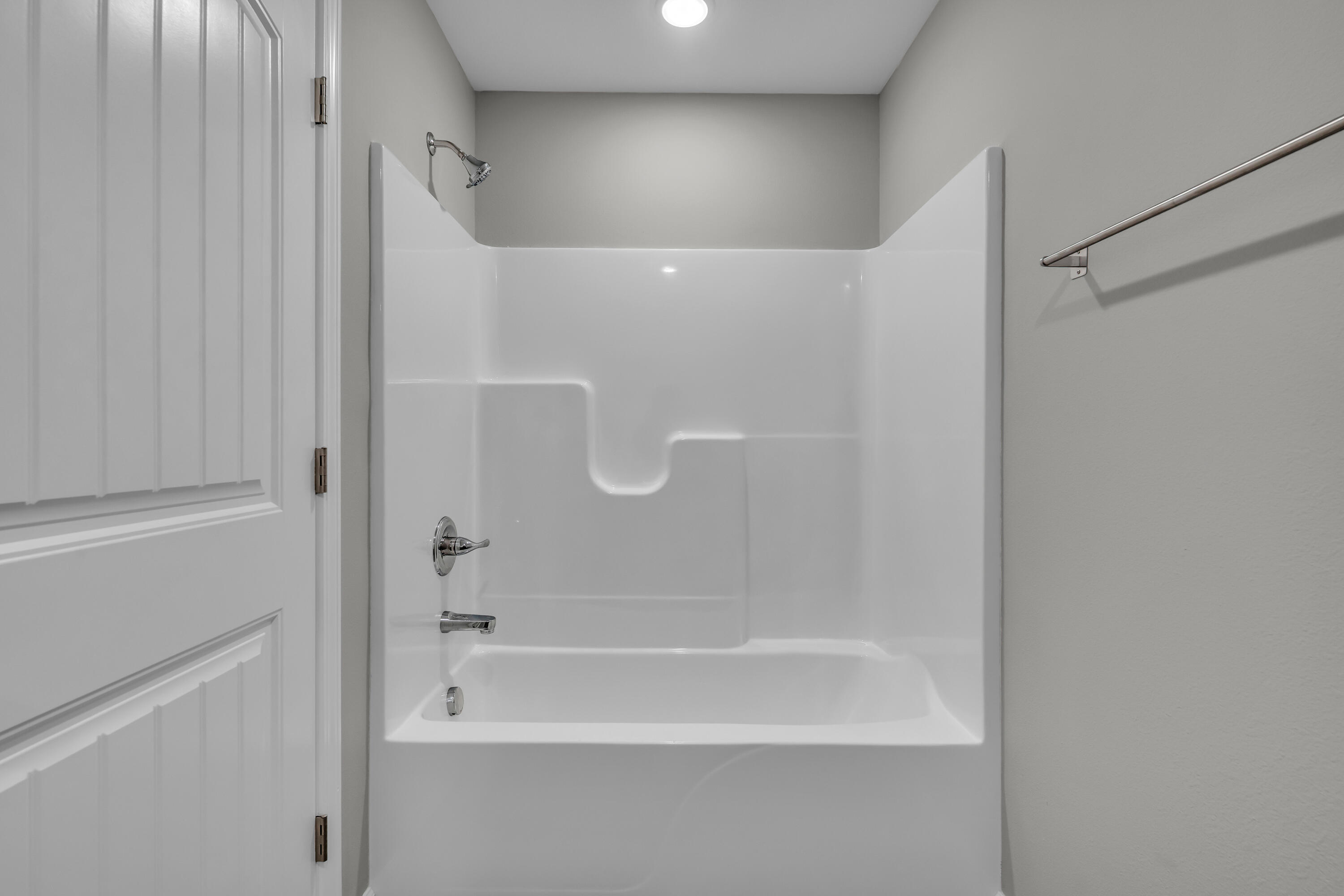 2812 Burke Avenue Property Photo 20