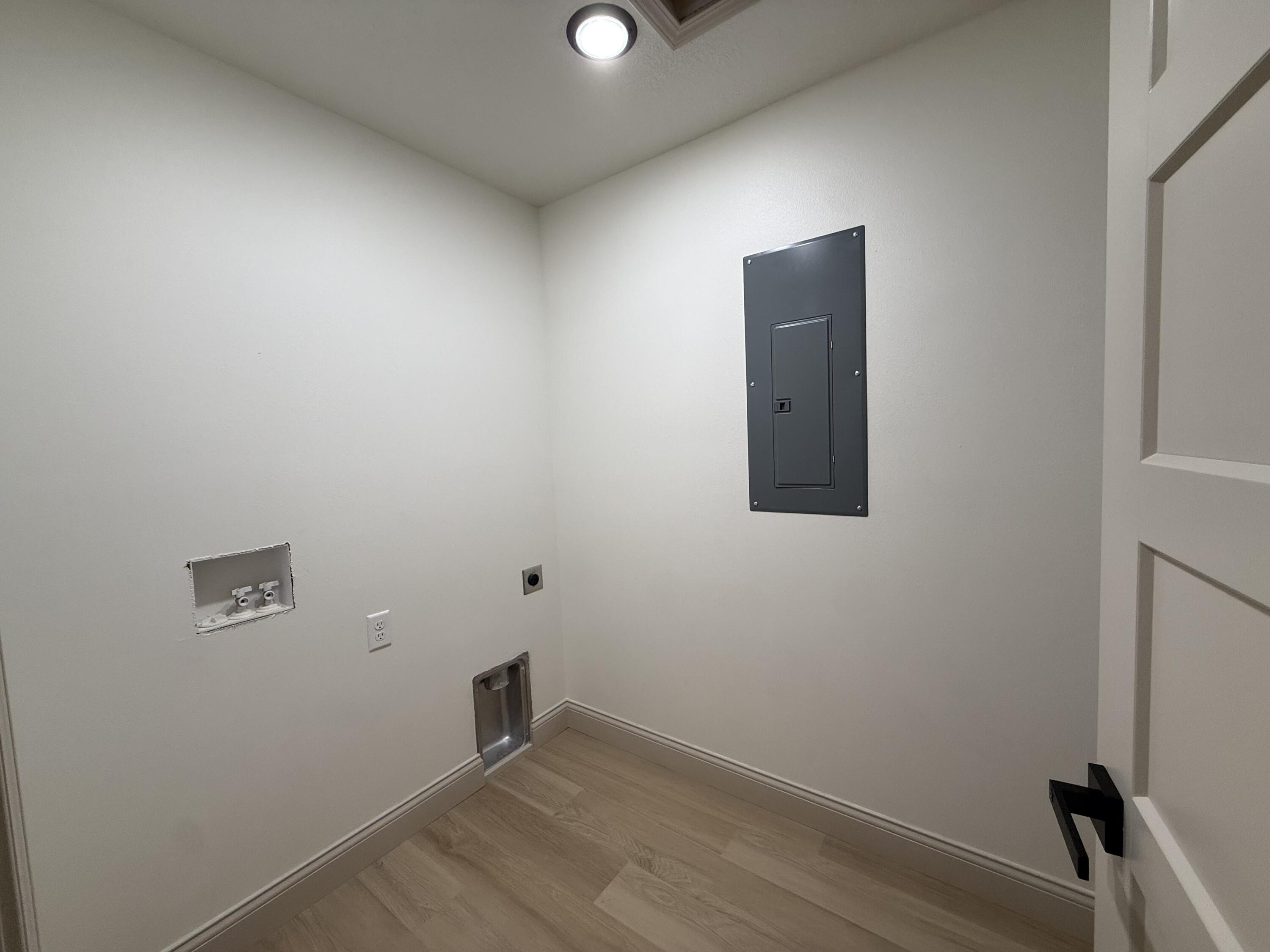 710 Johnson Street Property Photo 15