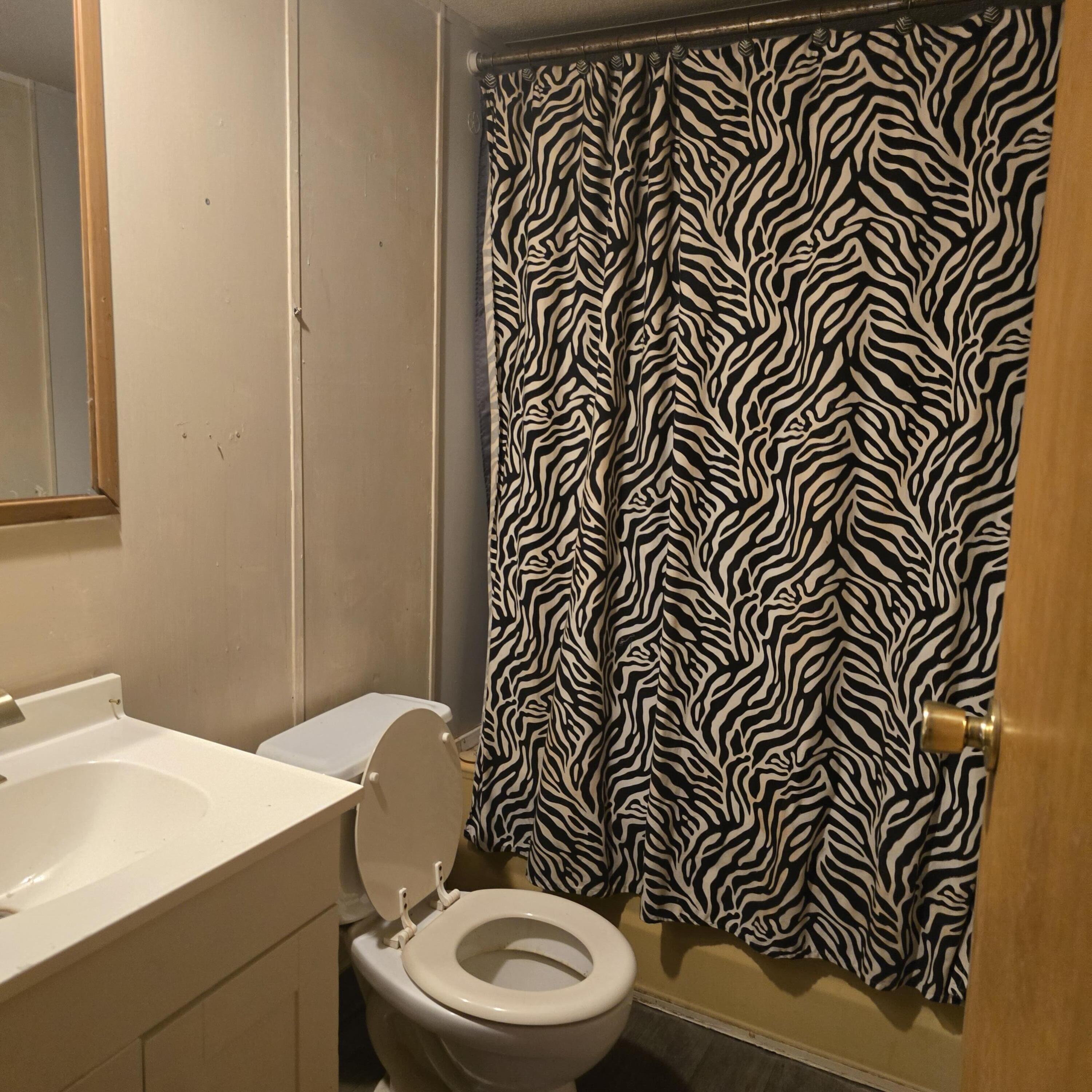 6348 Lawrence 1207 Property Photo 14