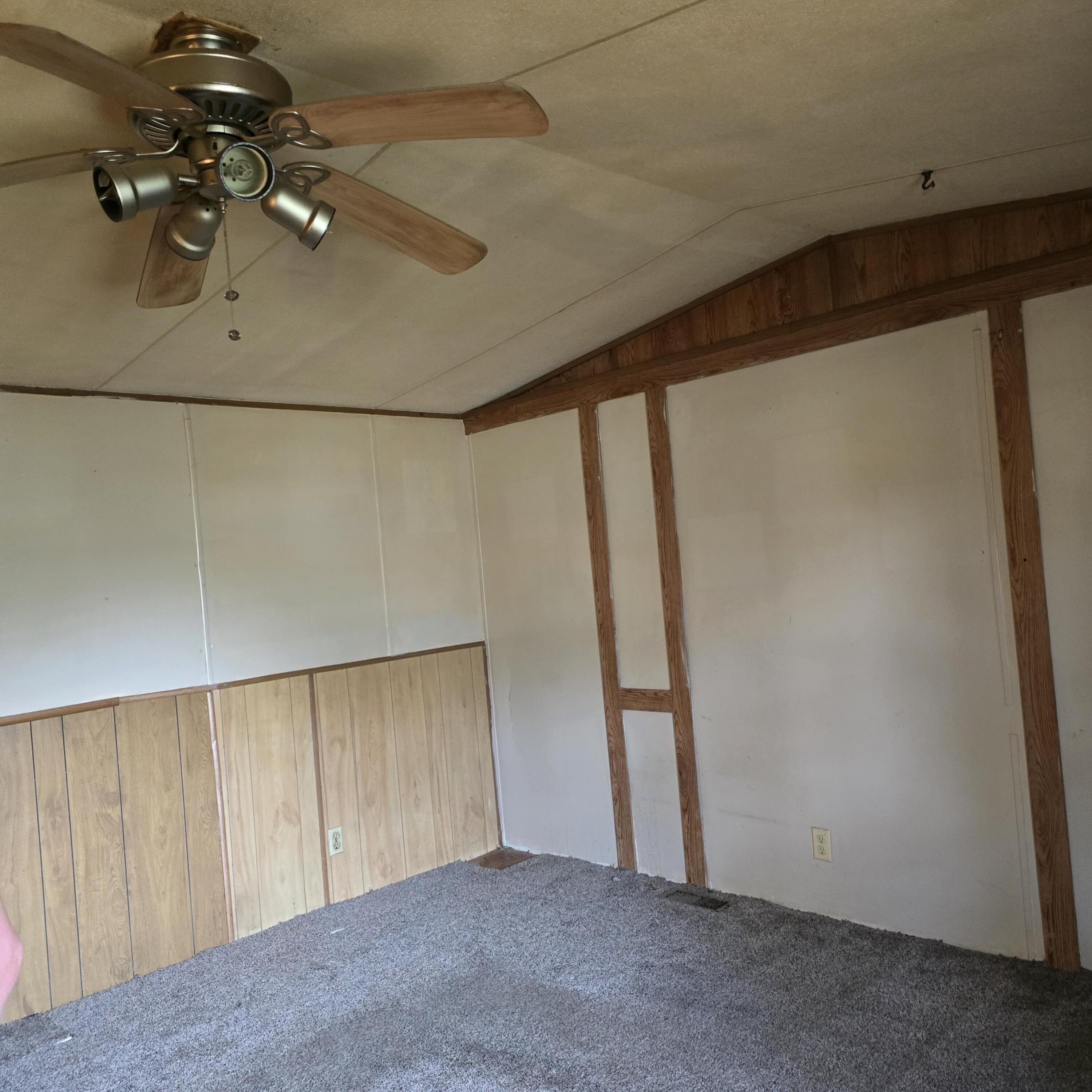 6348 Lawrence 1207 Property Photo 15