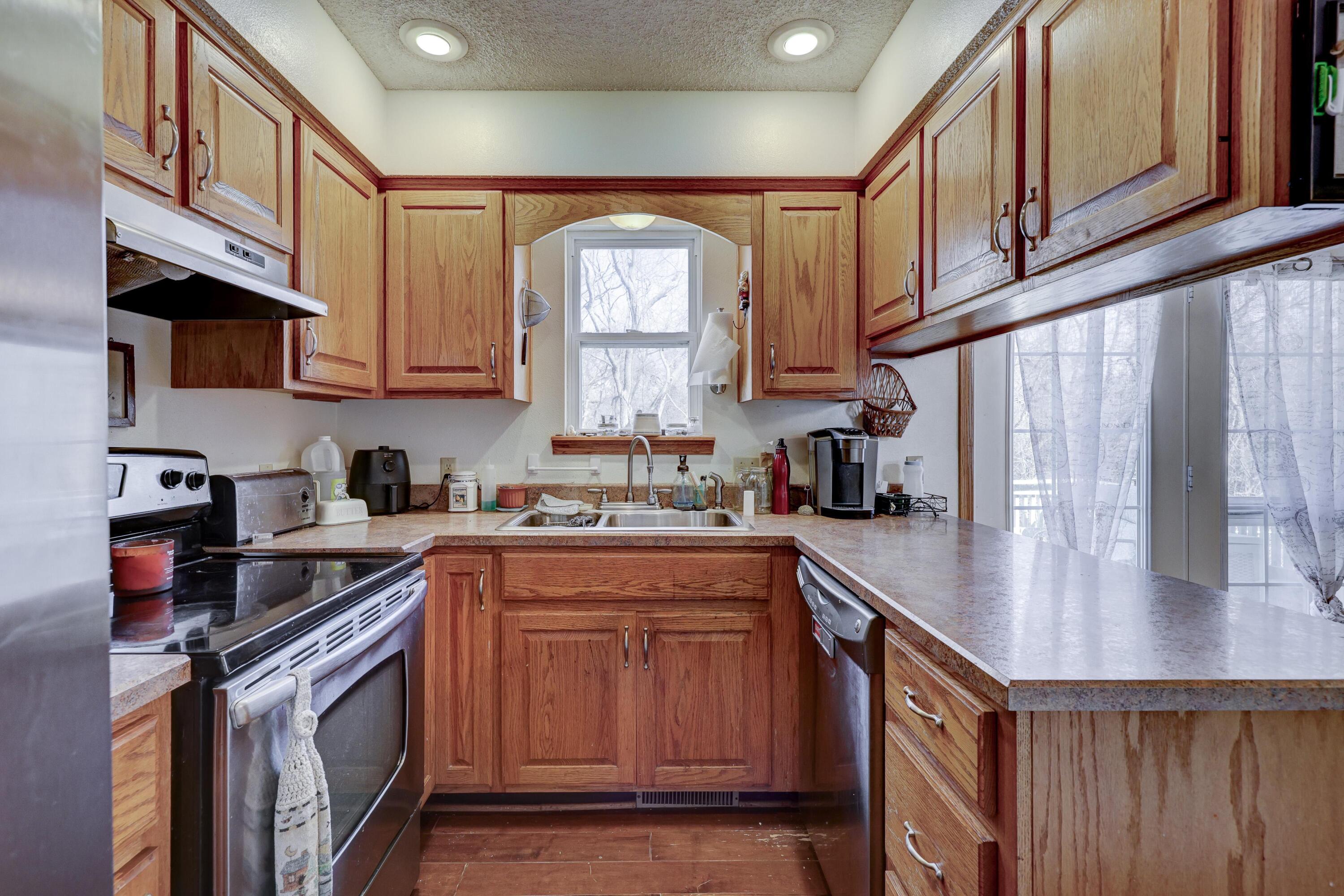 1206 Douglas Court Property Photo 15