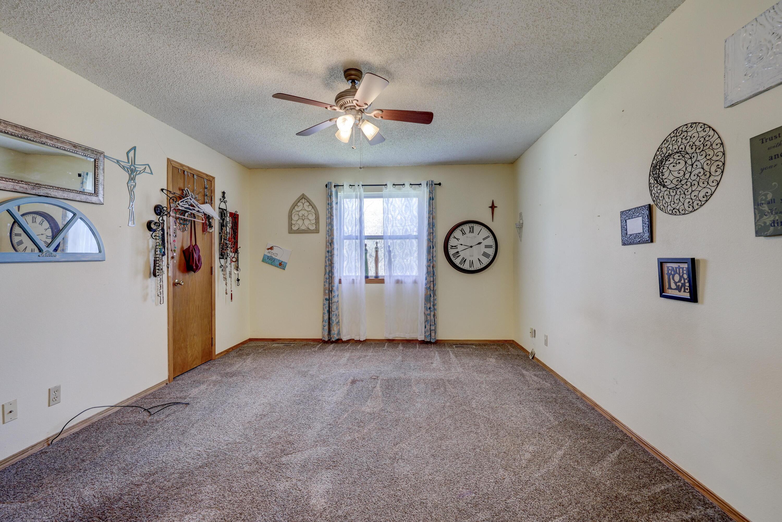 1206 Douglas Court Property Photo 27