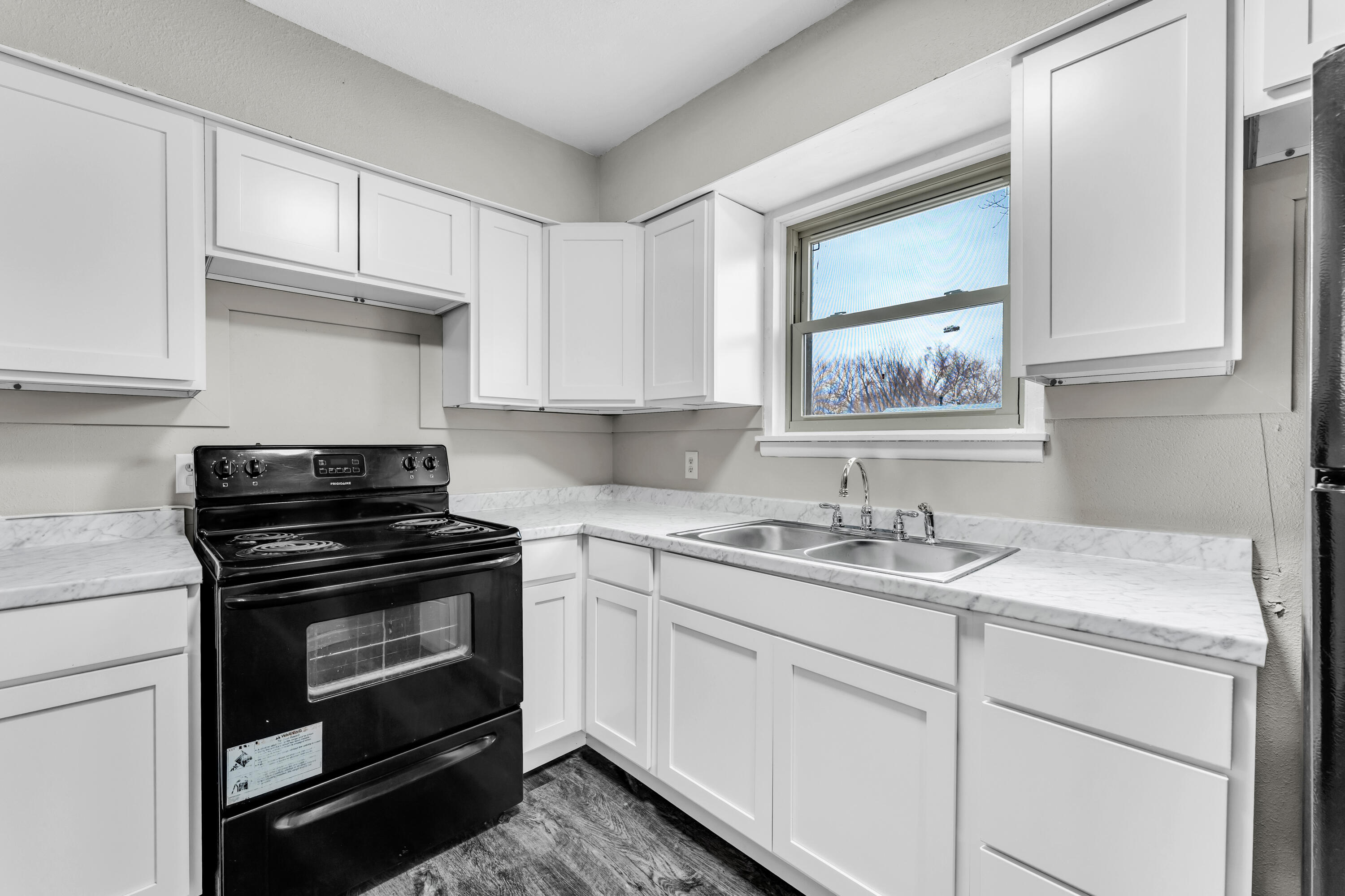 1500 West Hamilton Street Property Photo 5