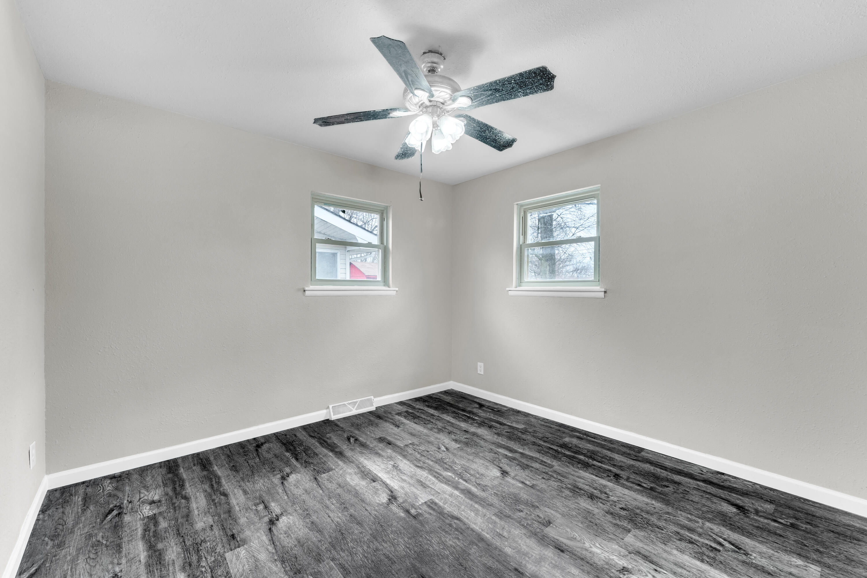1500 West Hamilton Street Property Photo 9