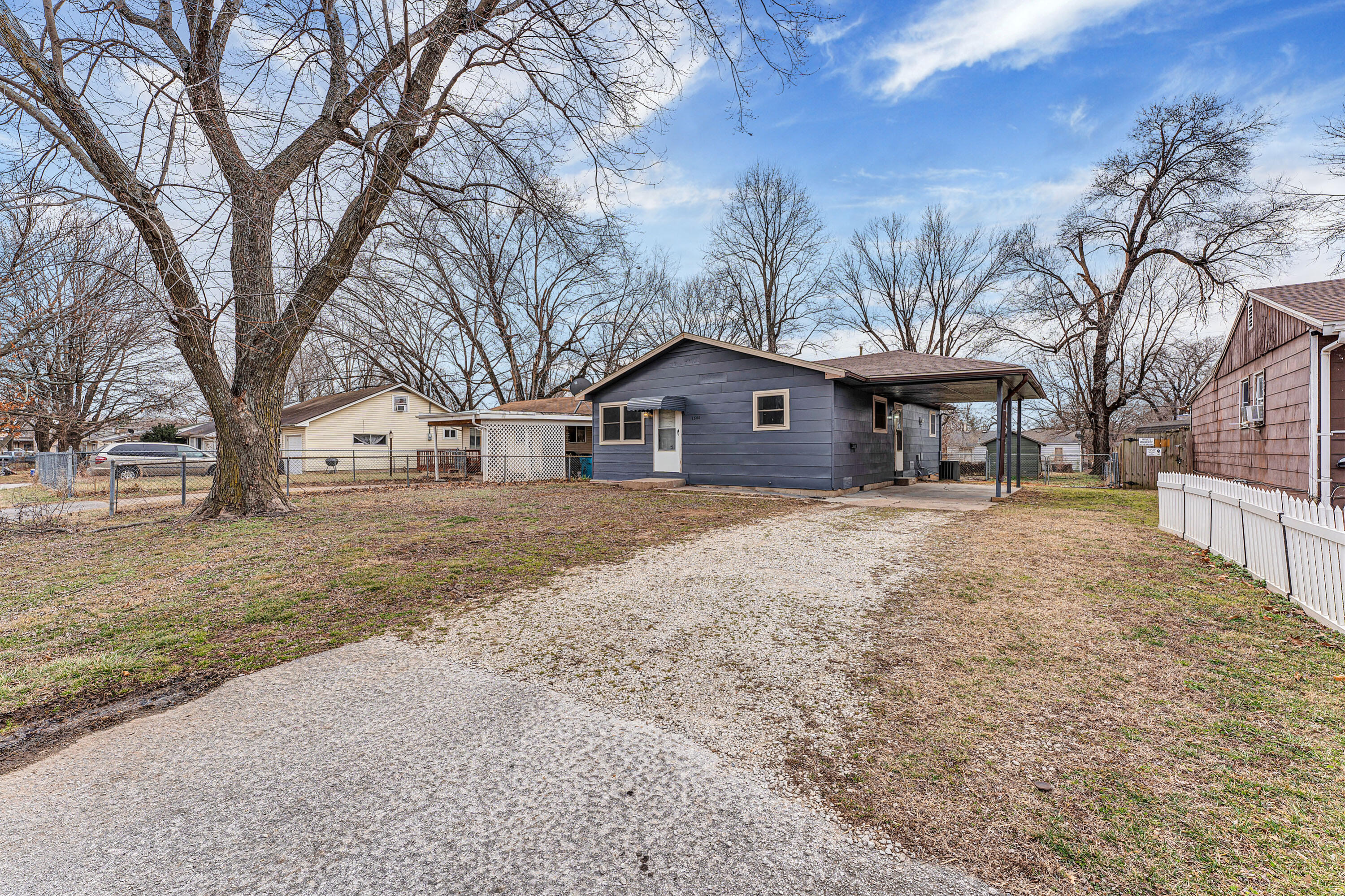 1500 West Hamilton Street Property Photo 19