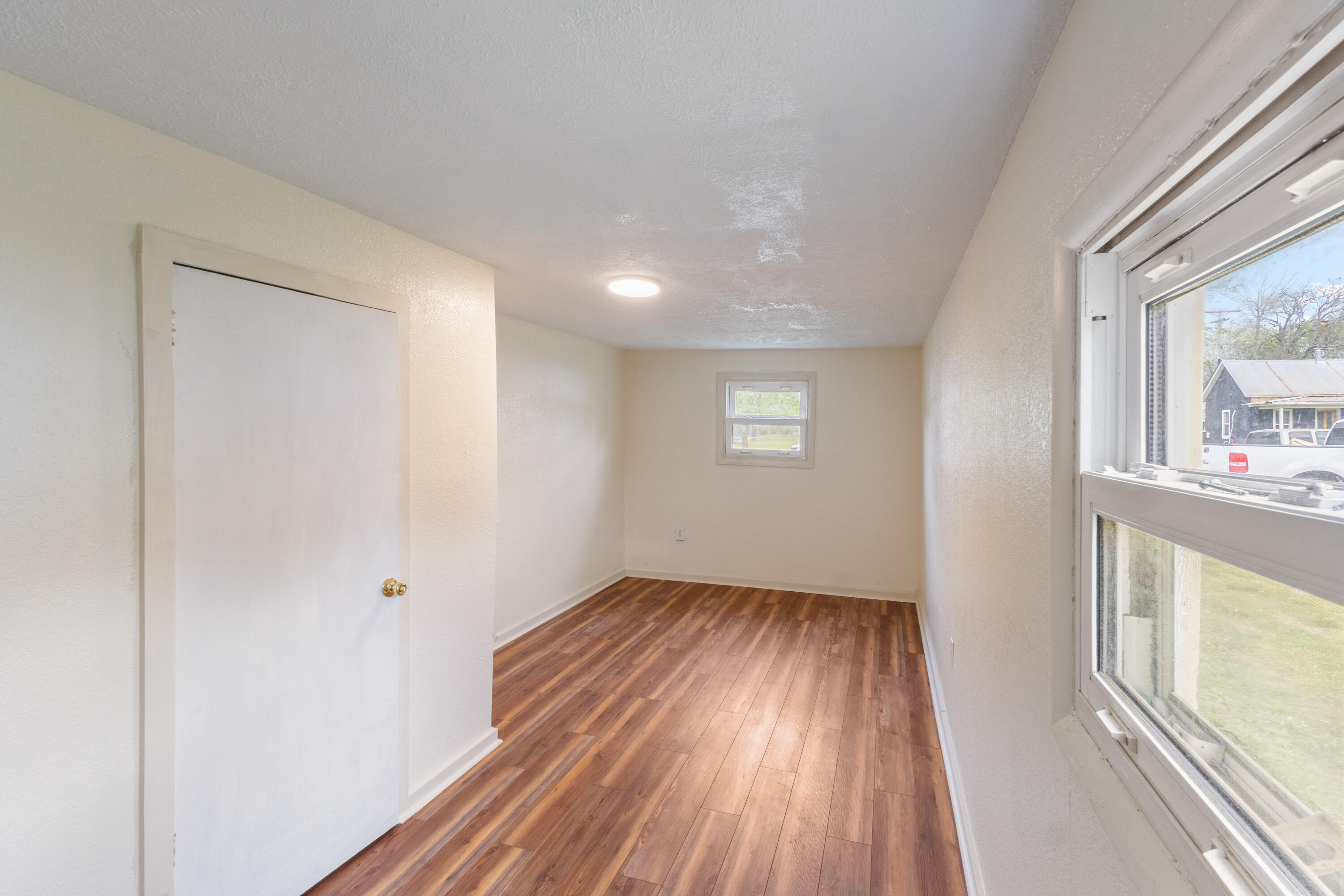 1015 Harold Street Property Photo 12