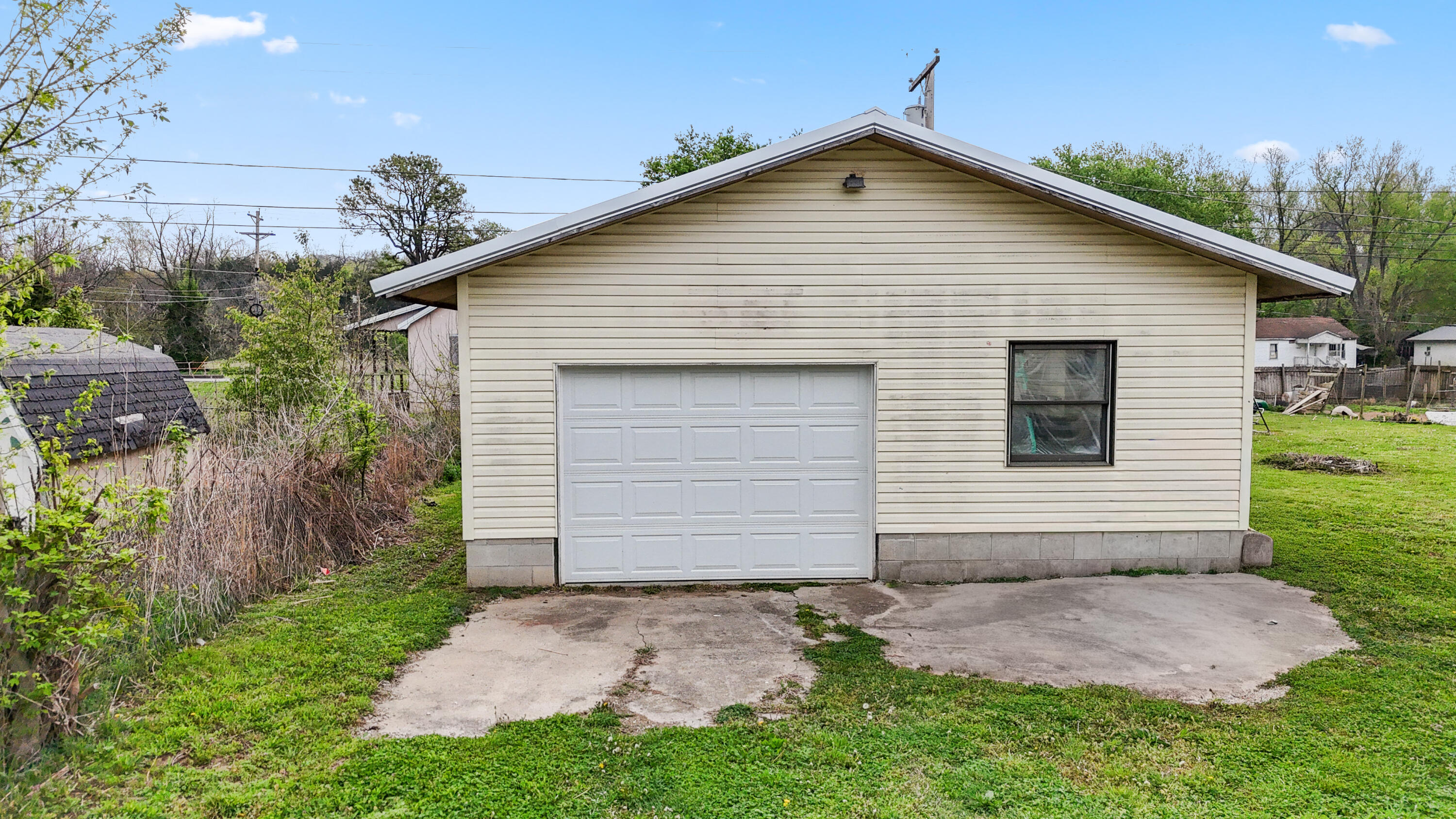 1015 Harold Street Property Photo 21
