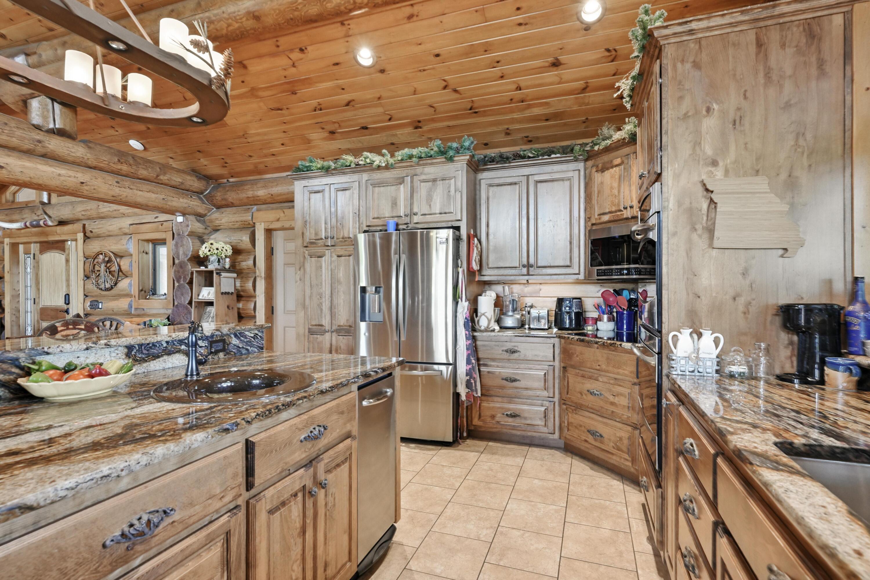 560 County Road 170 Property Photo 19