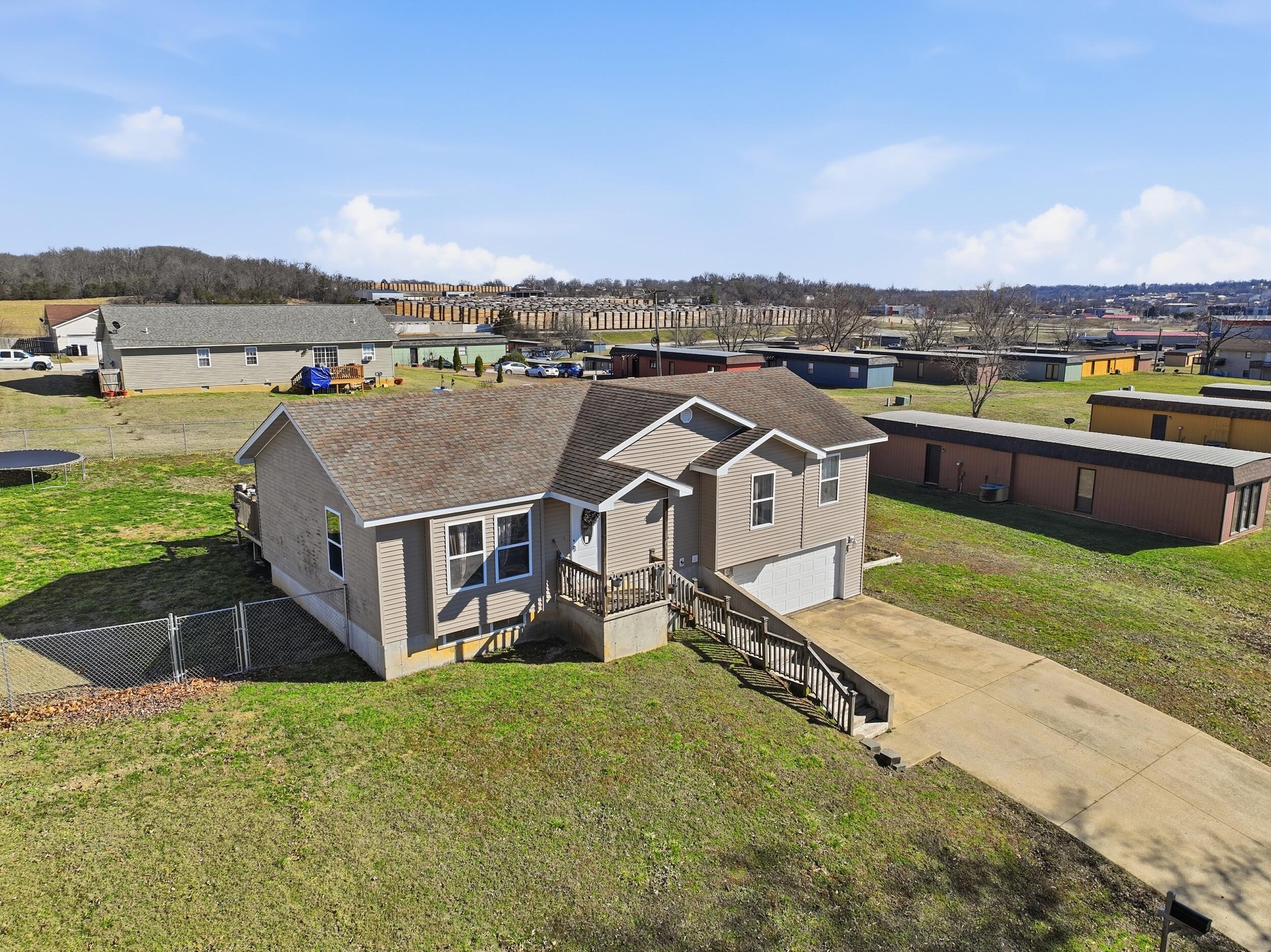 1604 Amy Street Property Photo 7