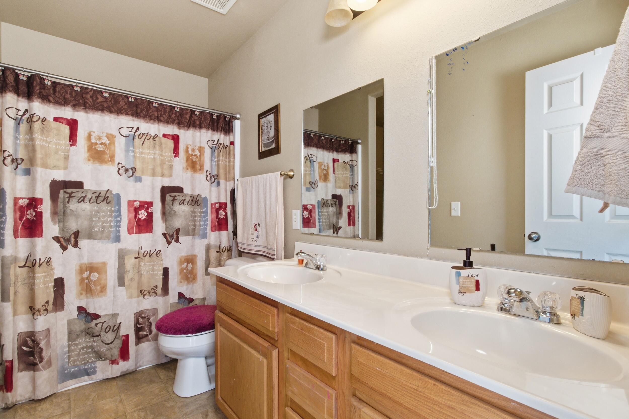 1604 Amy Street Property Photo 20