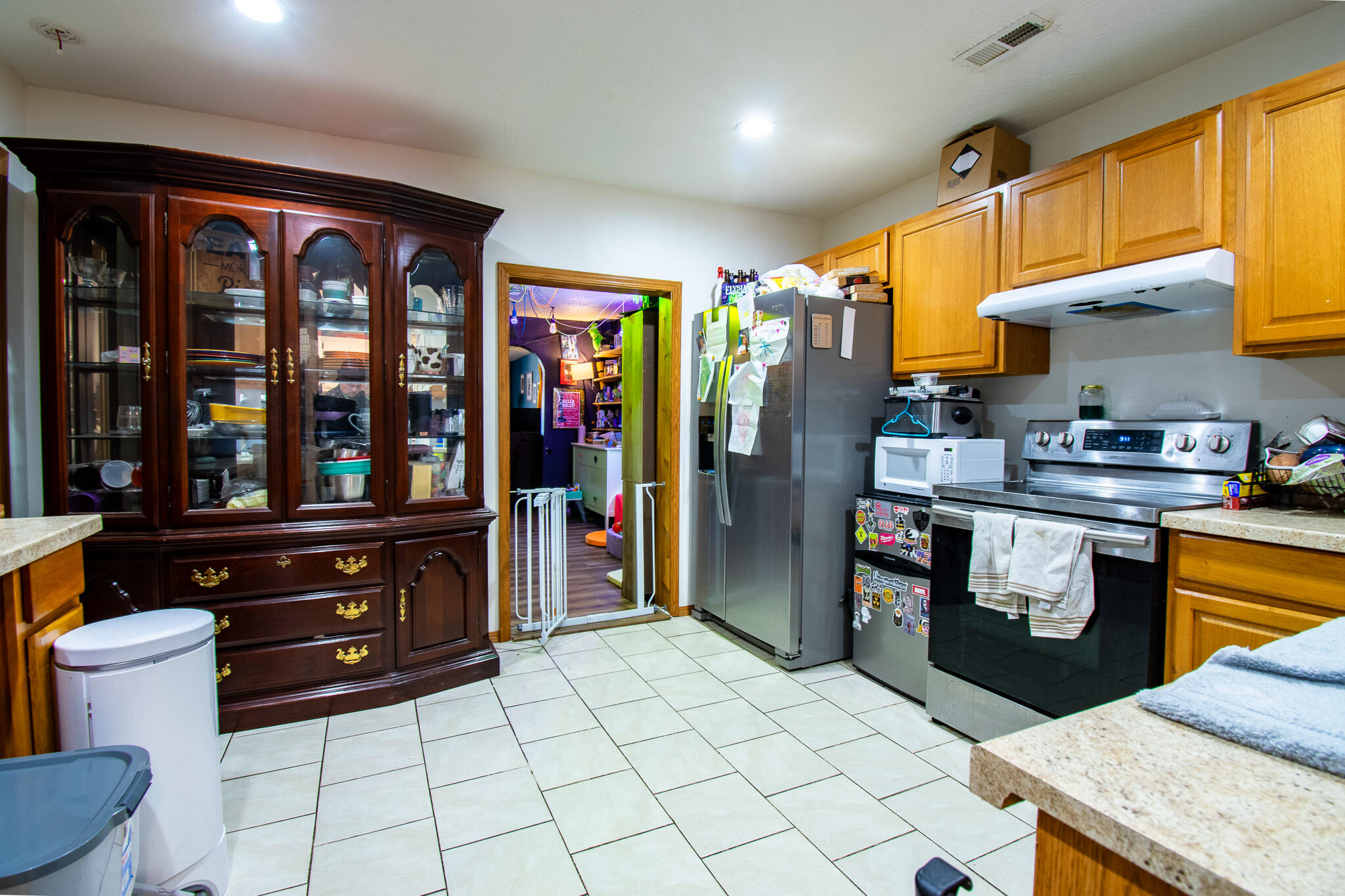 3021 West Olive Street Property Photo 4