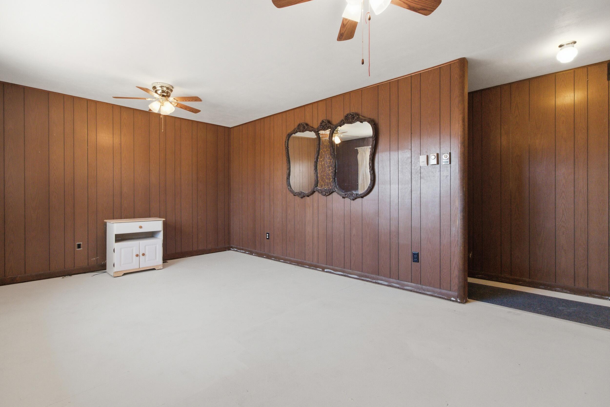 49 East Tower Drive Property Photo 2