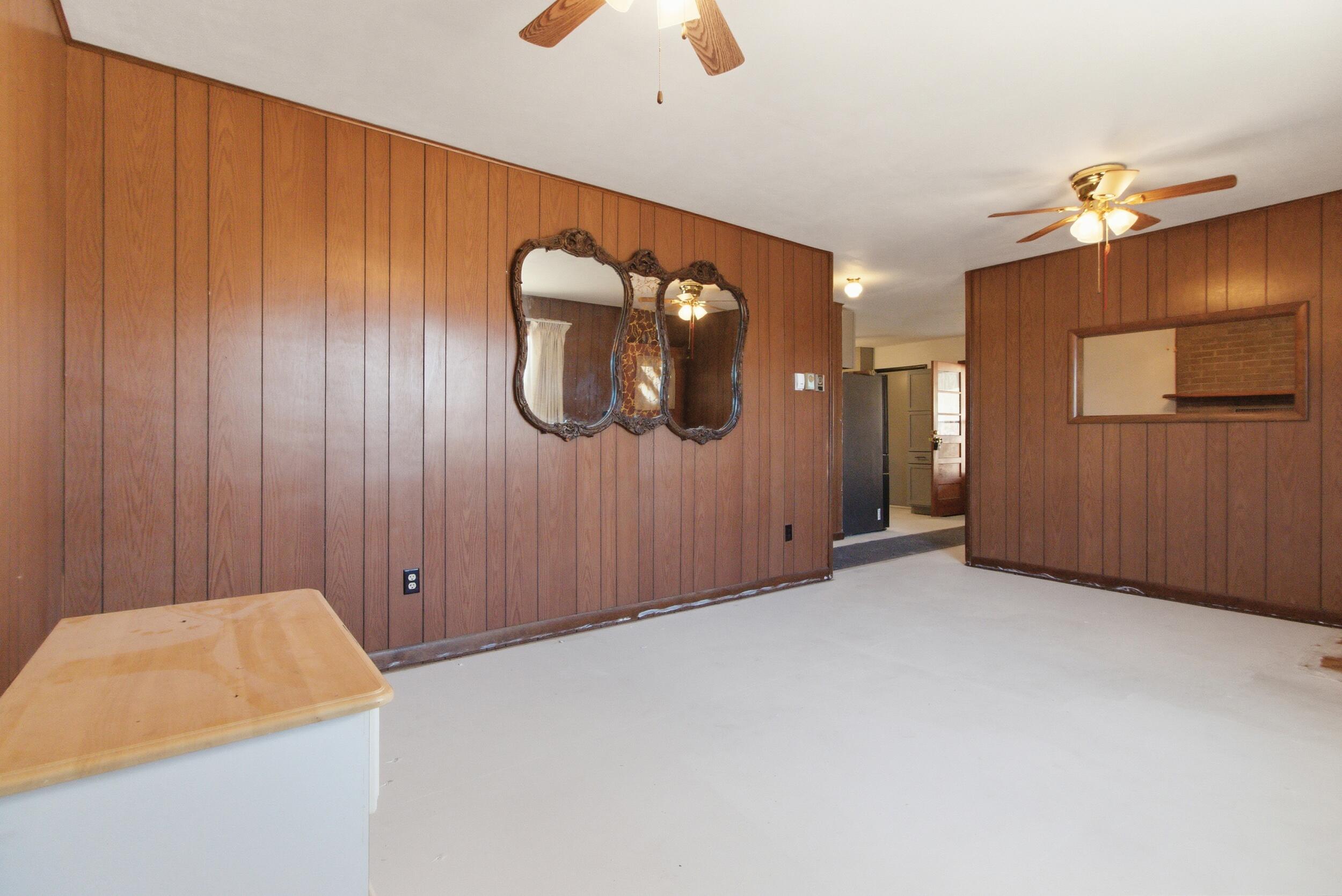 49 East Tower Drive Property Photo 3