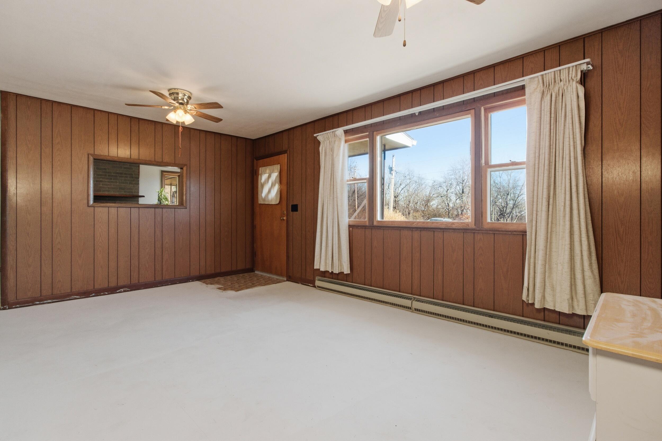 49 East Tower Drive Property Photo 4