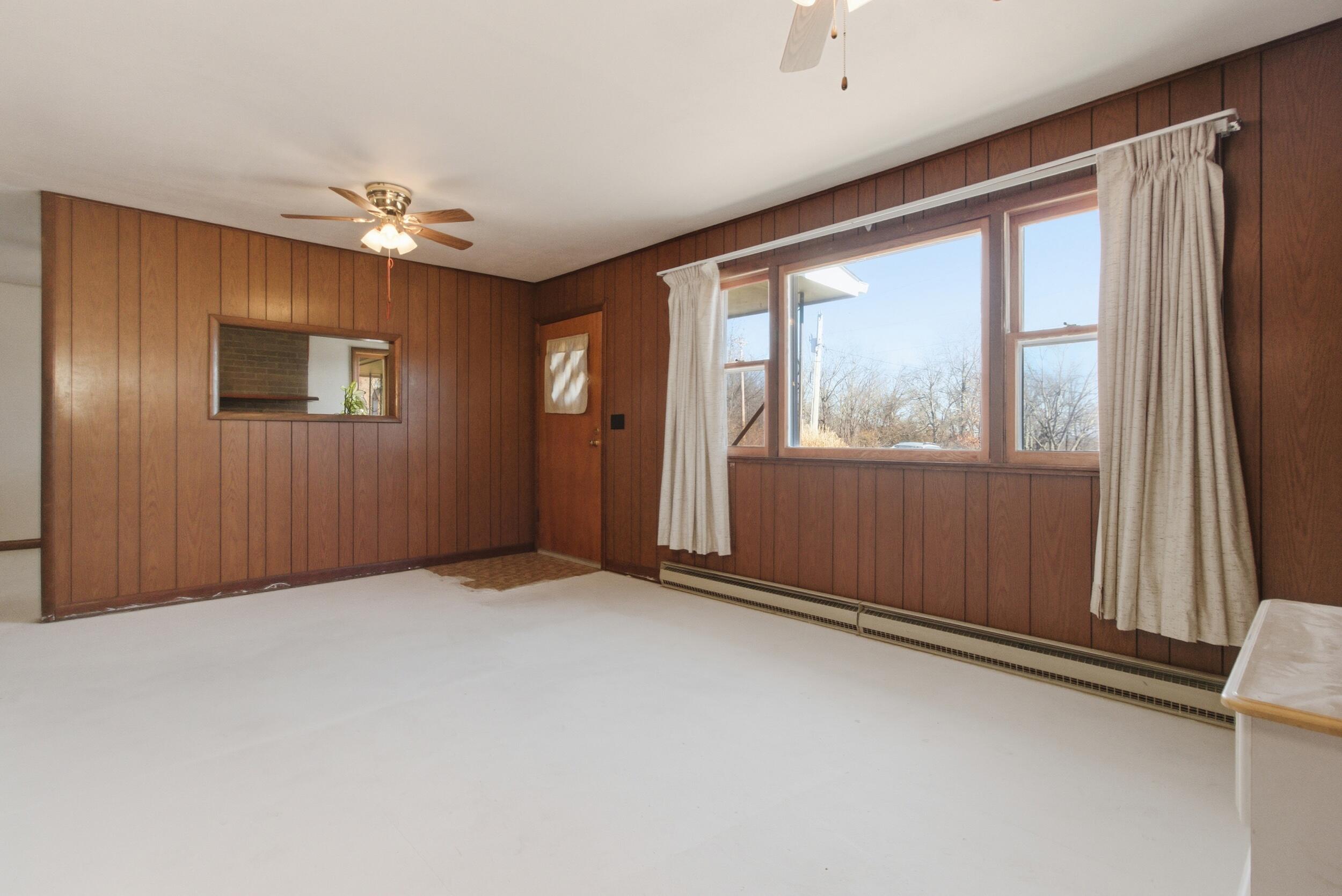 49 East Tower Drive Property Photo 5
