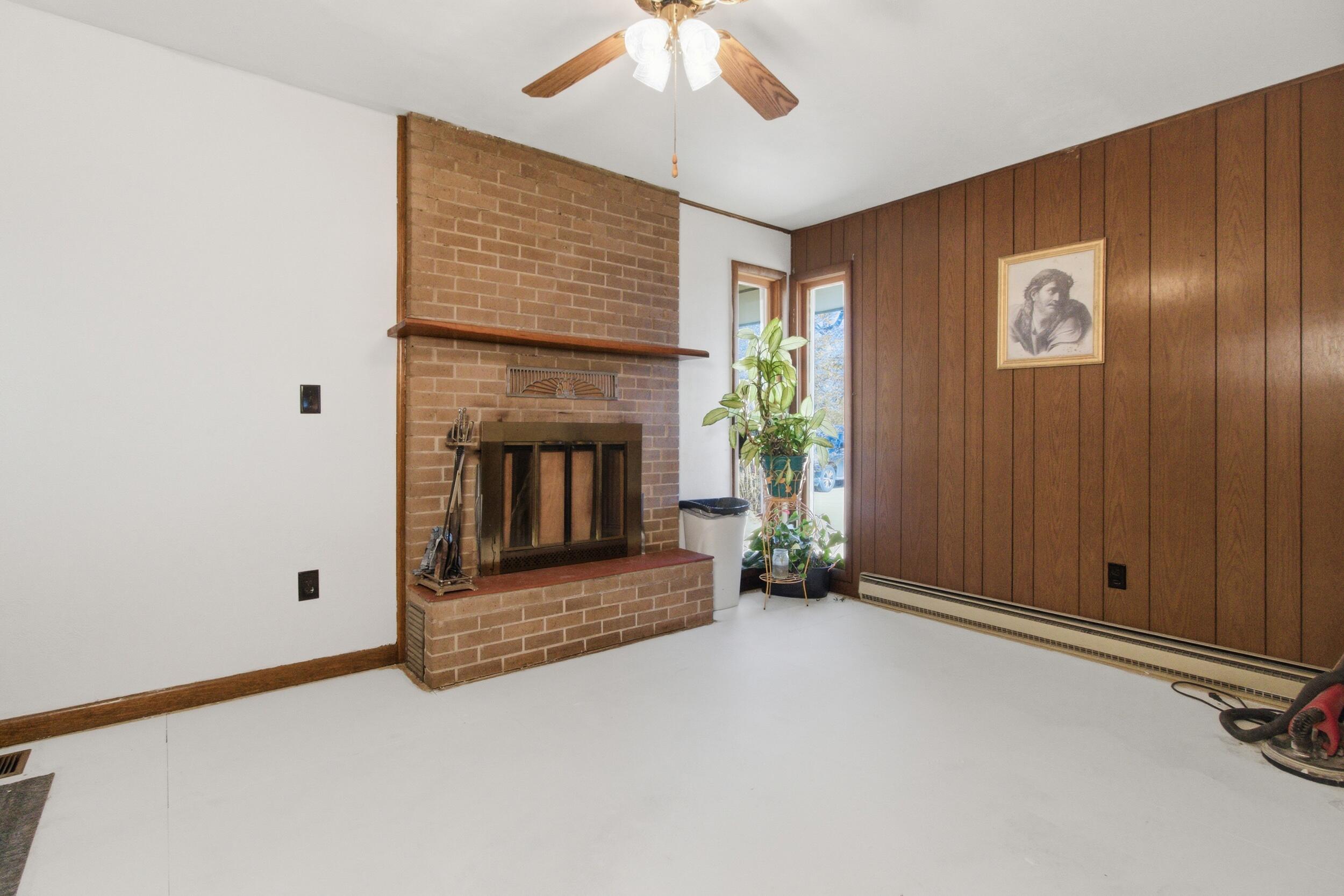 49 East Tower Drive Property Photo 6