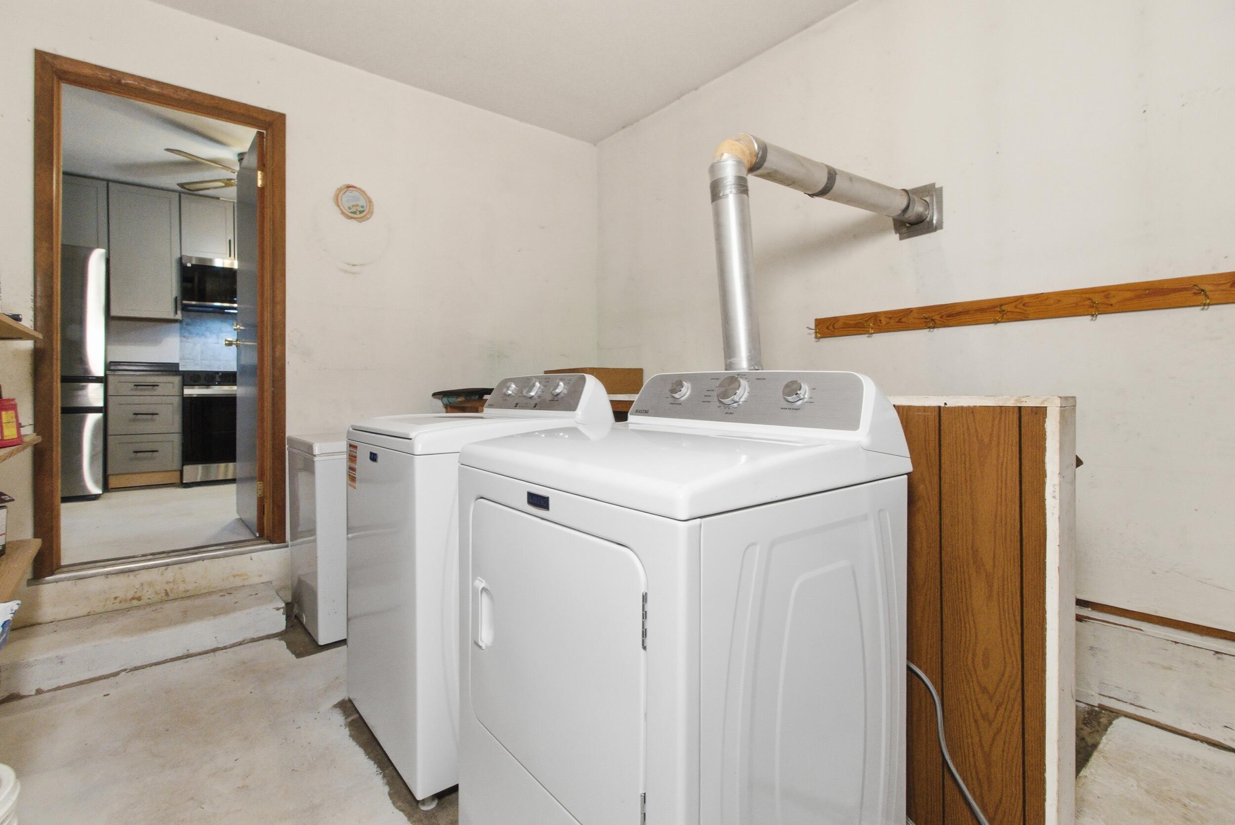 49 East Tower Drive Property Photo 24