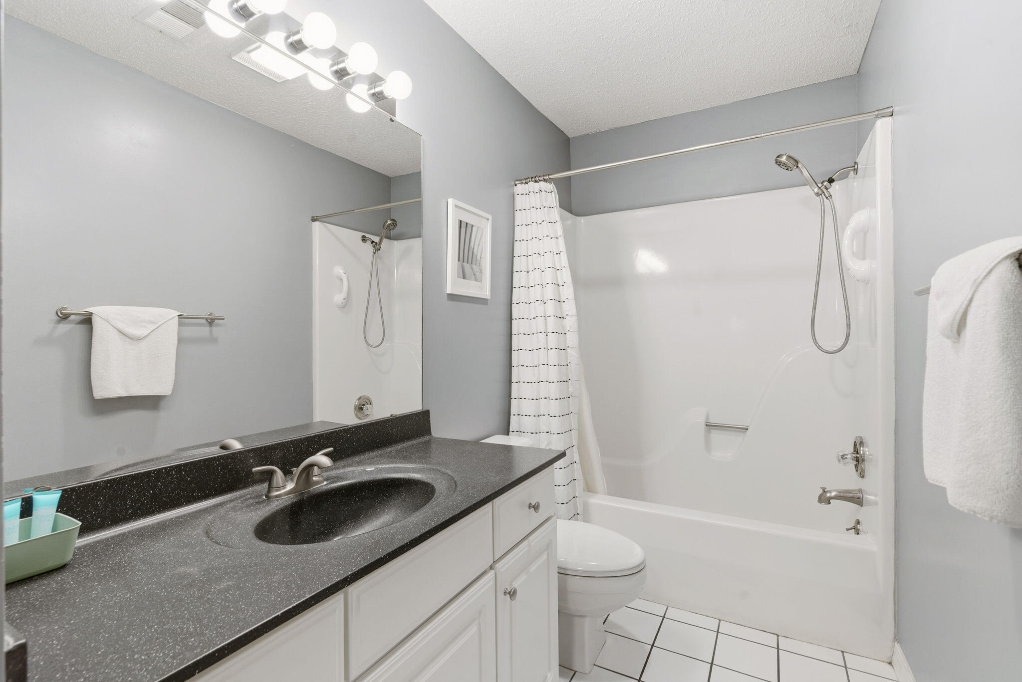 175 Avondale Drive Apt 15 Property Photo 23