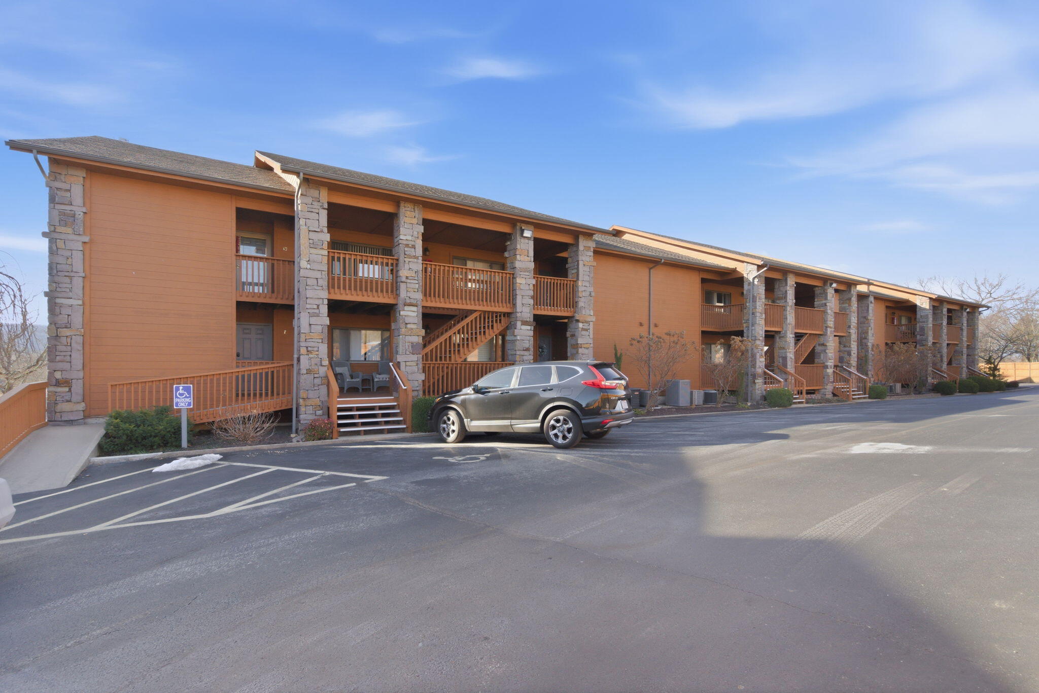 175 Avondale Drive Apt 15 Property Photo 26
