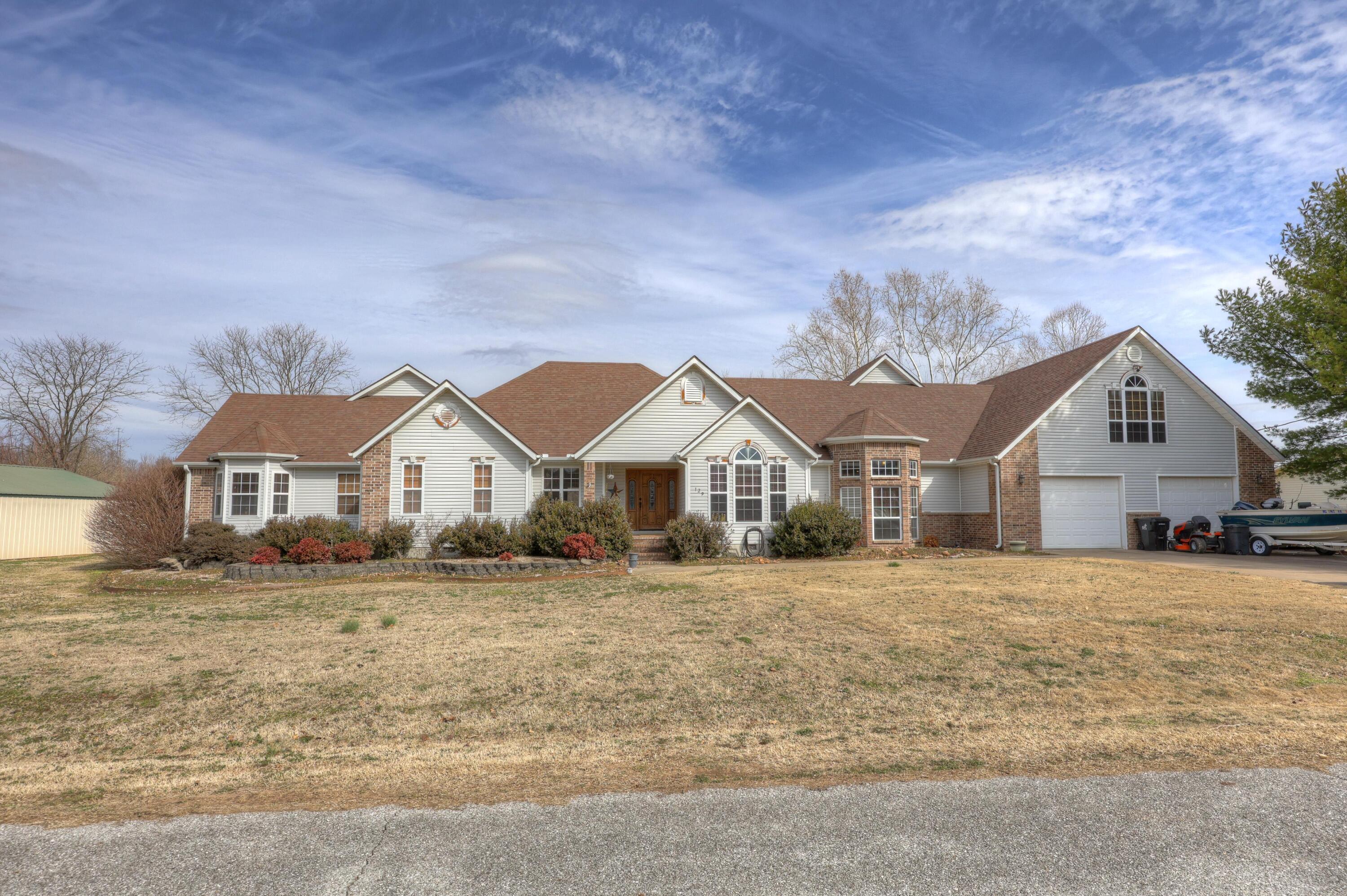 129 Riverview Drive Property Photo 1