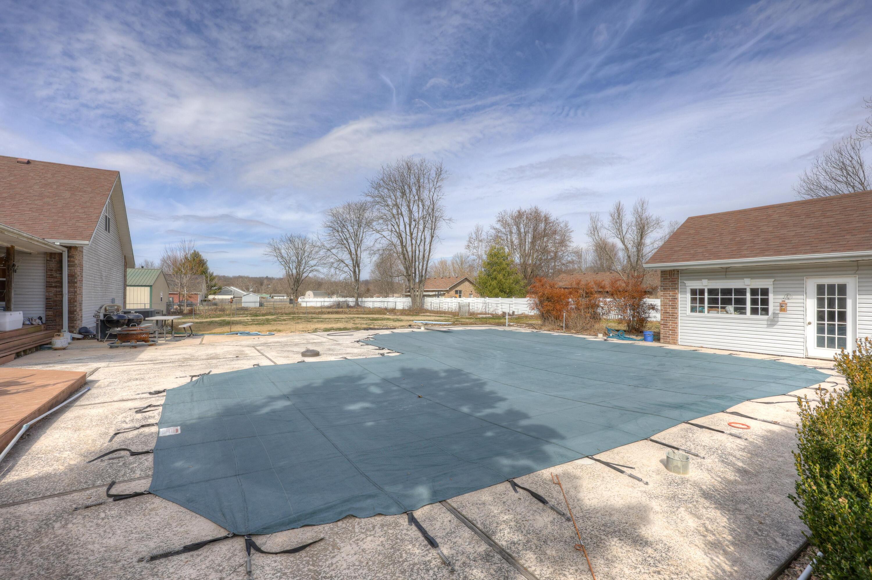 129 Riverview Drive Property Photo 4
