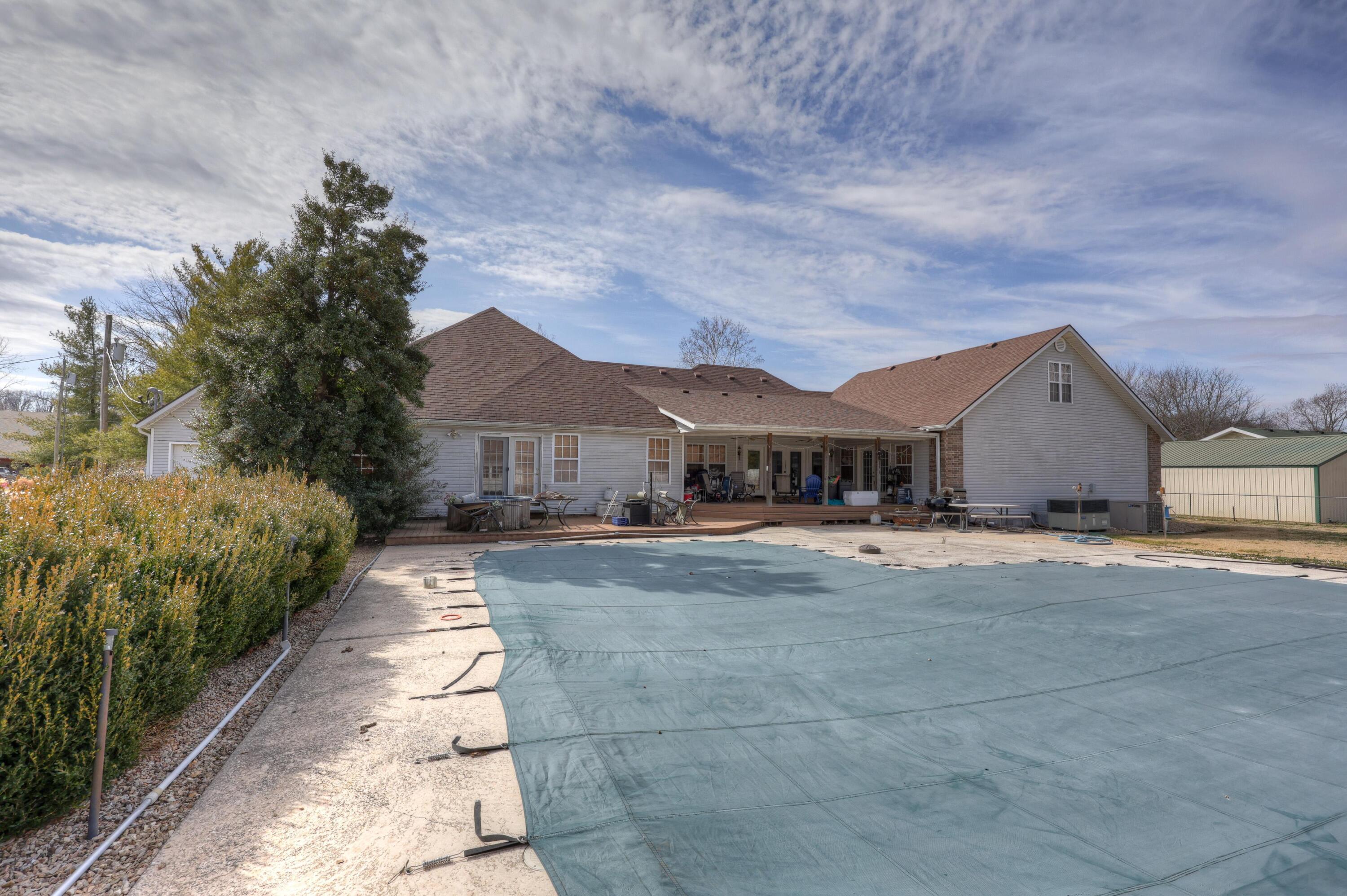 129 Riverview Drive Property Photo 6