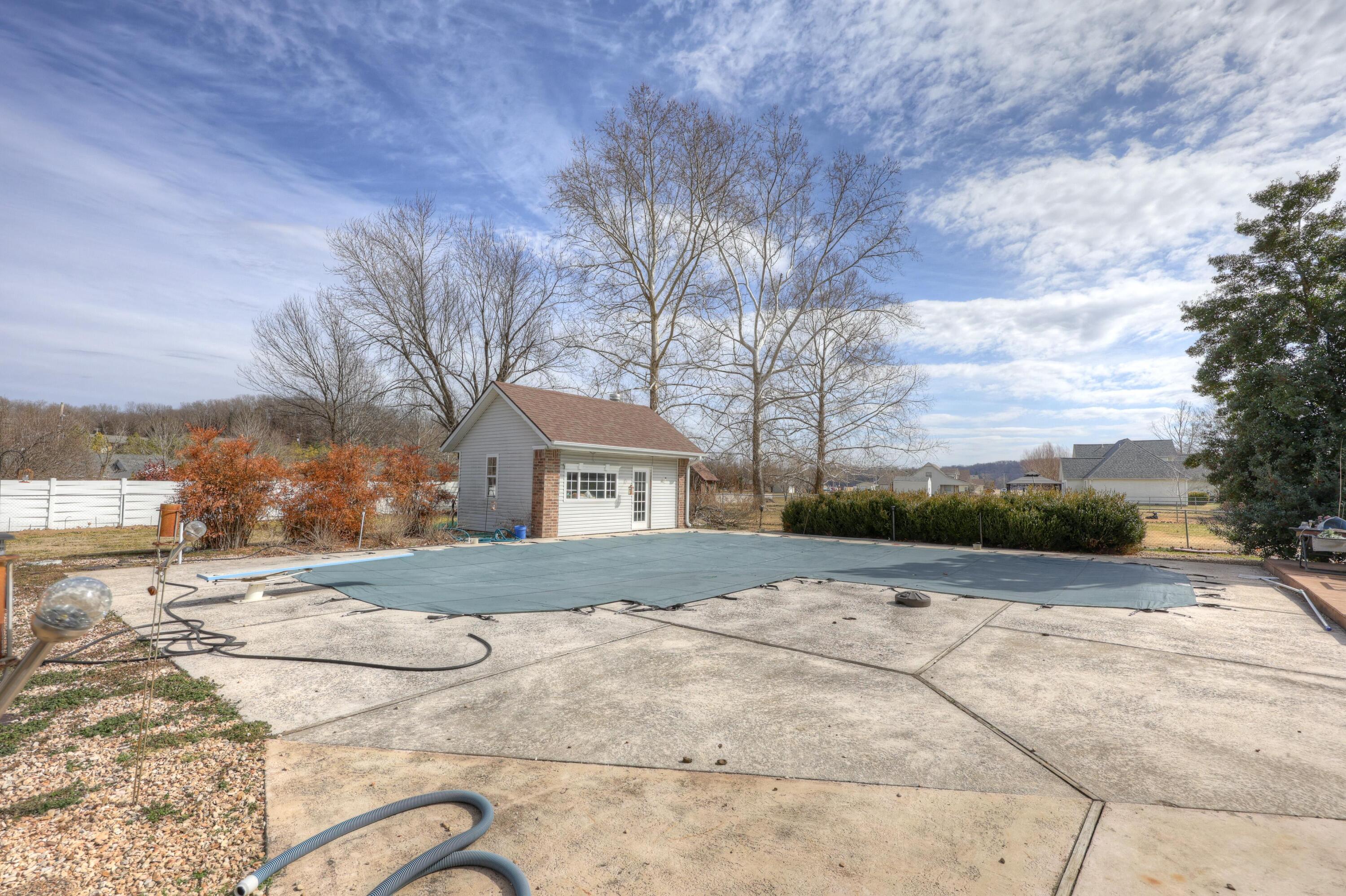 129 Riverview Drive Property Photo 9