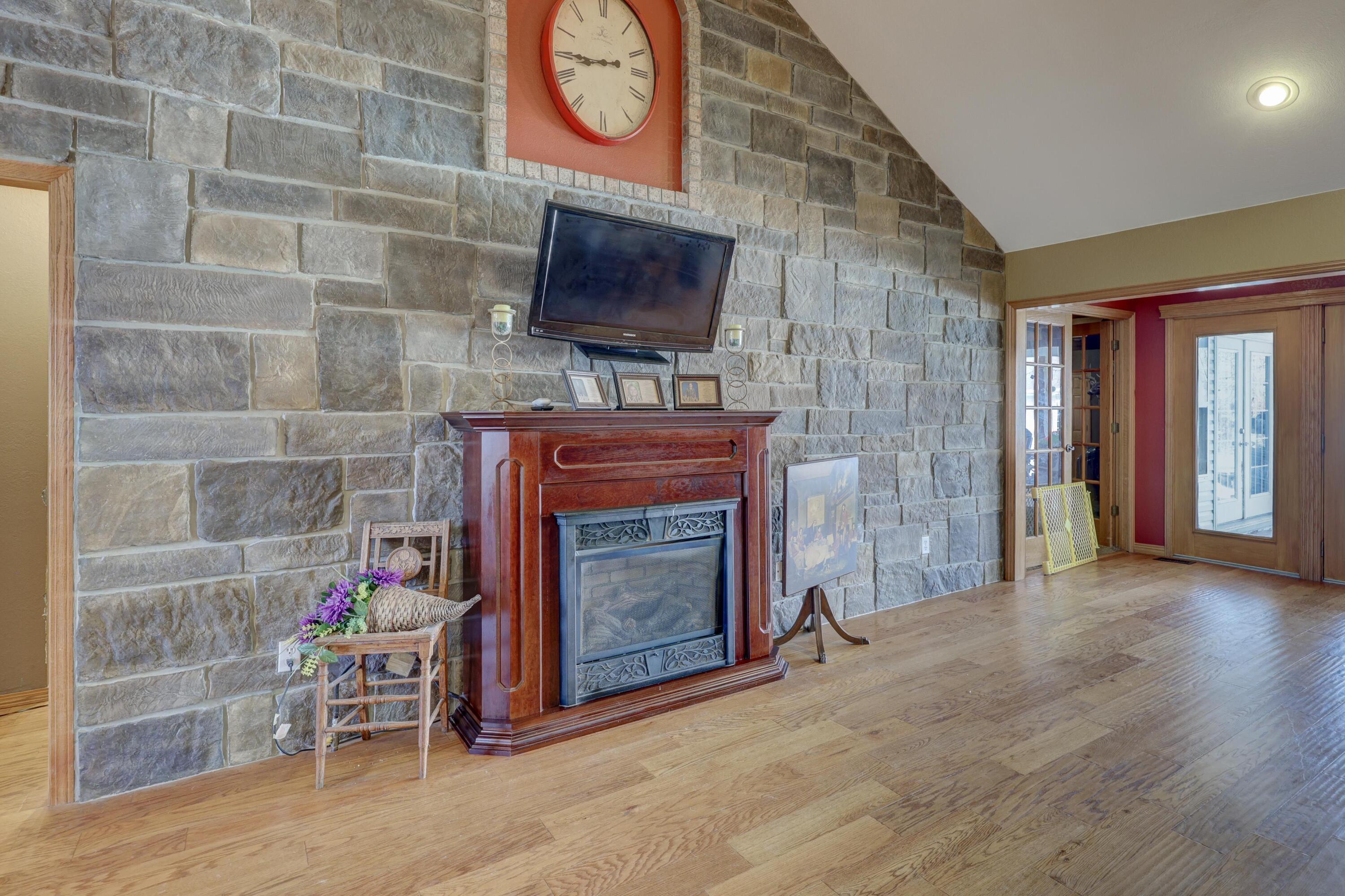 129 Riverview Drive Property Photo 16