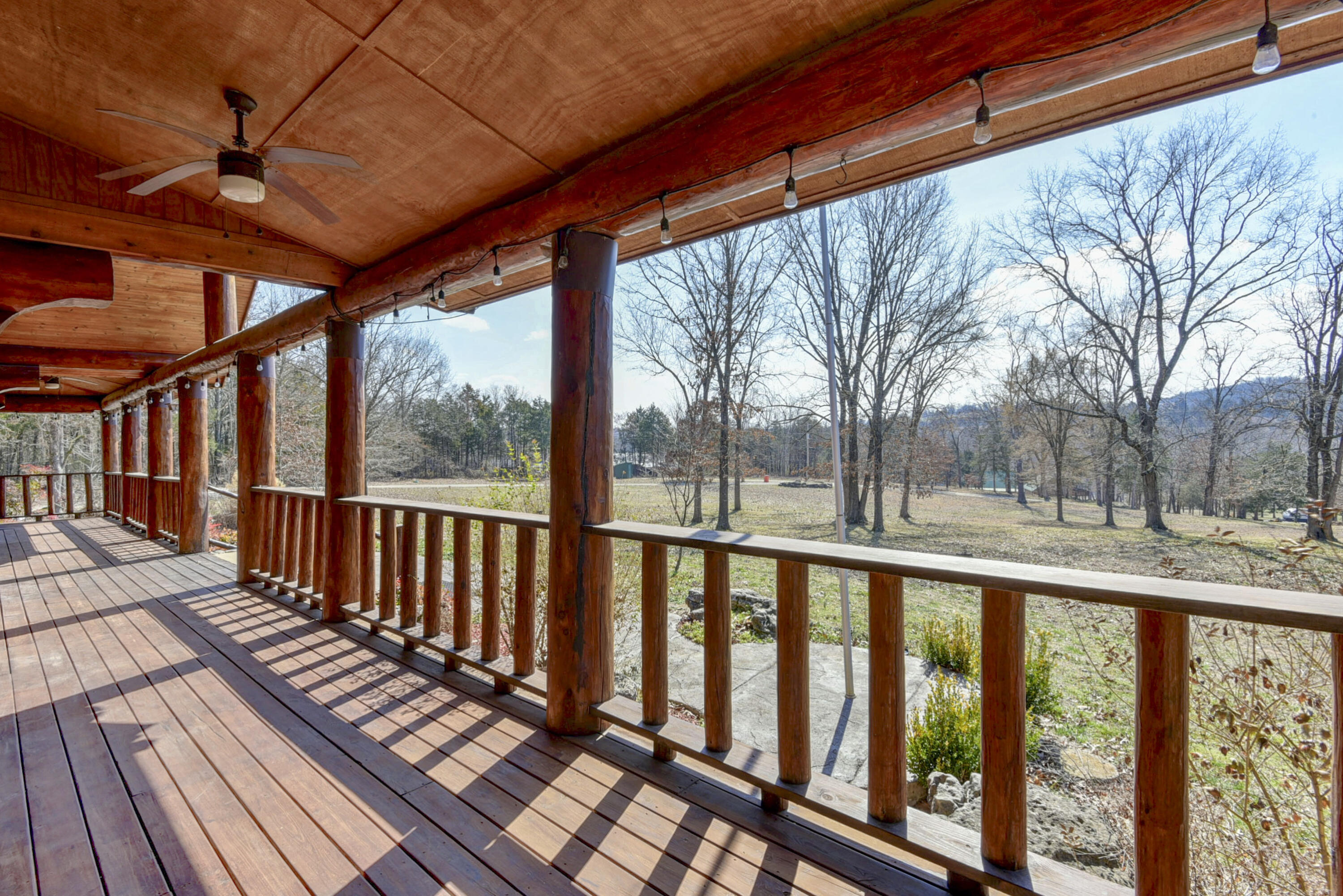 18578 Farm Road 2258 Property Photo 10