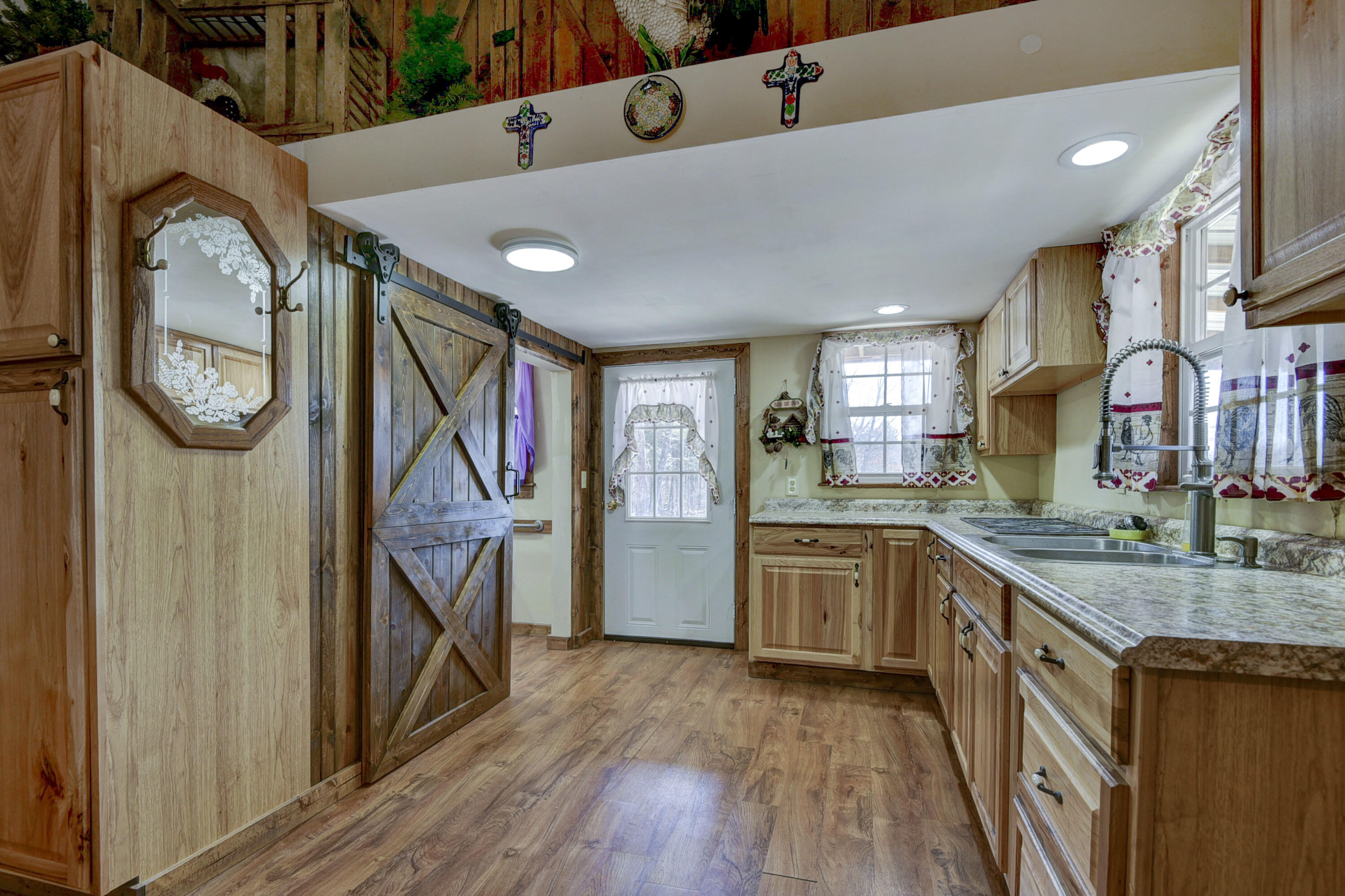 18578 Farm Road 2258 Property Photo 33