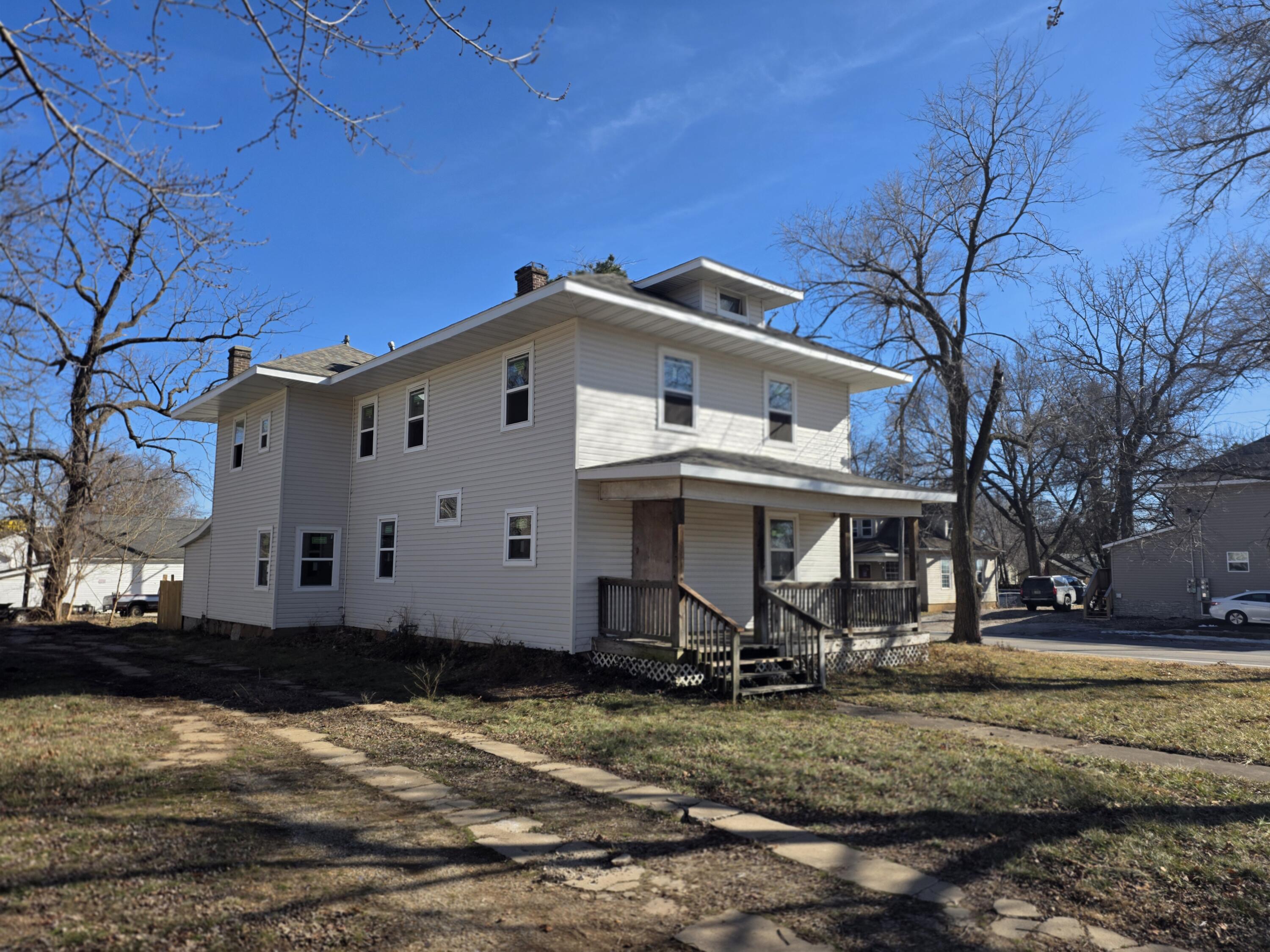 1502 North Grant Avenue Property Photo 6