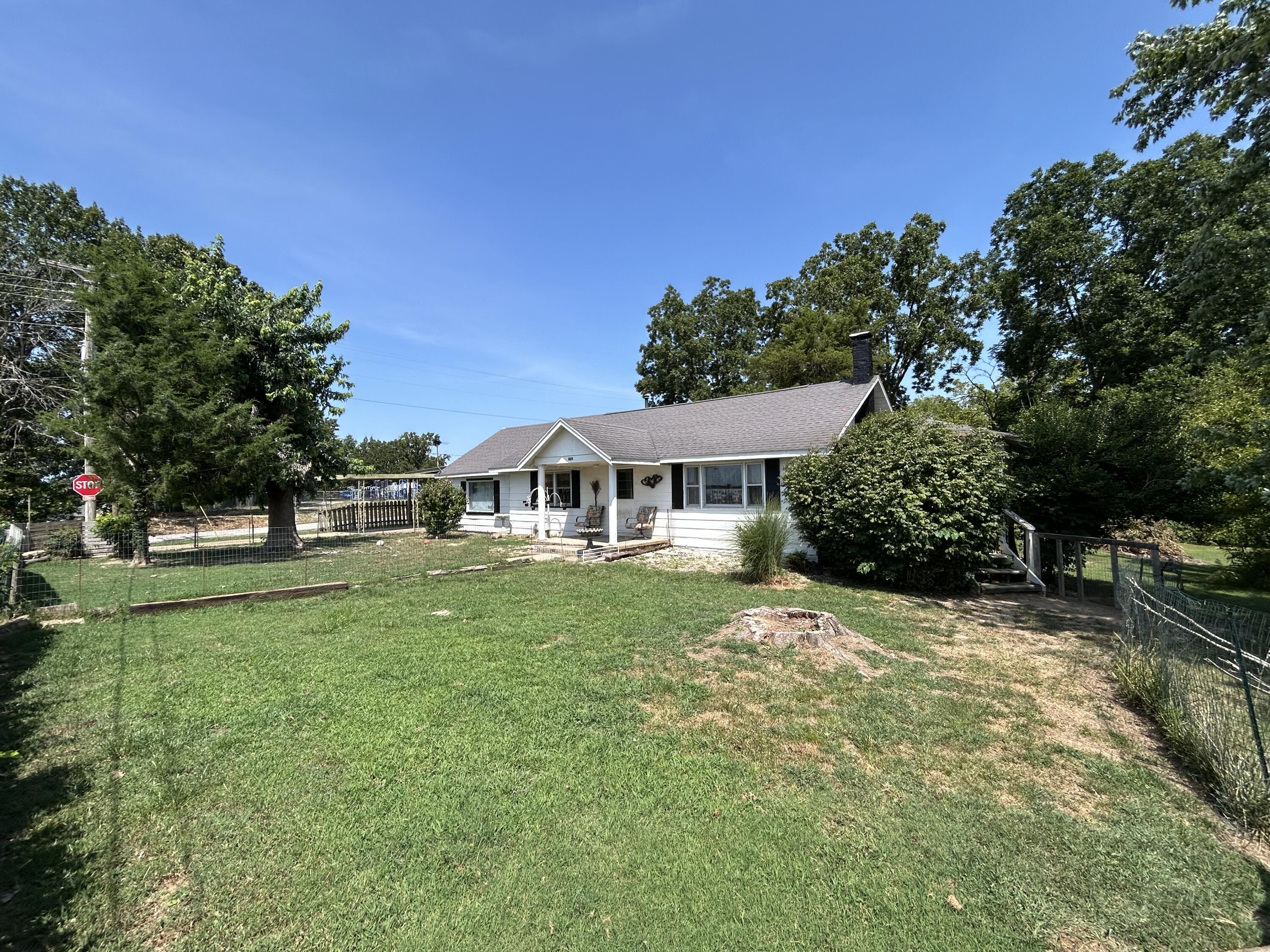 820 2nd Street Property Photo 5
