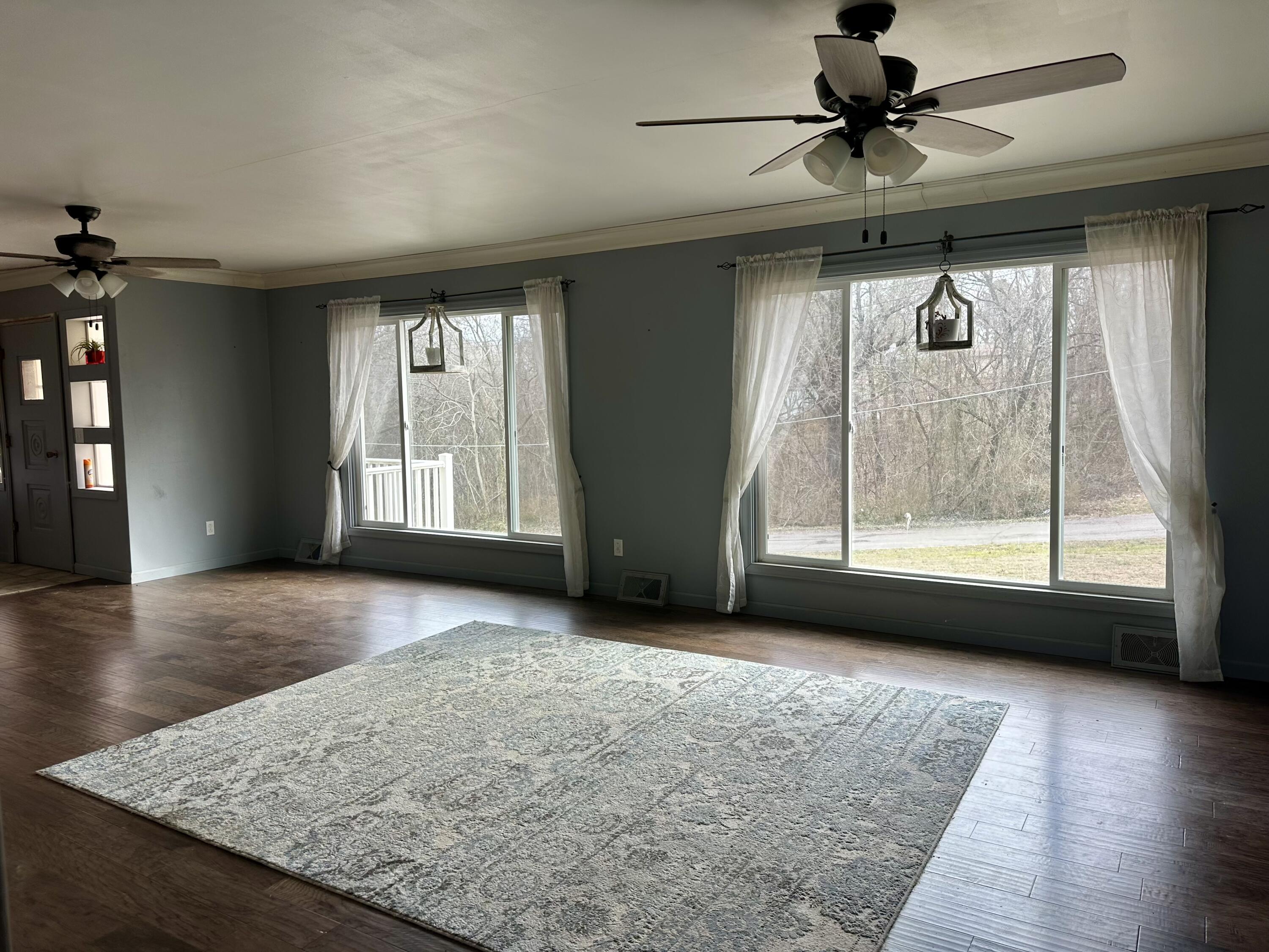 904 Race Street Property Photo 10