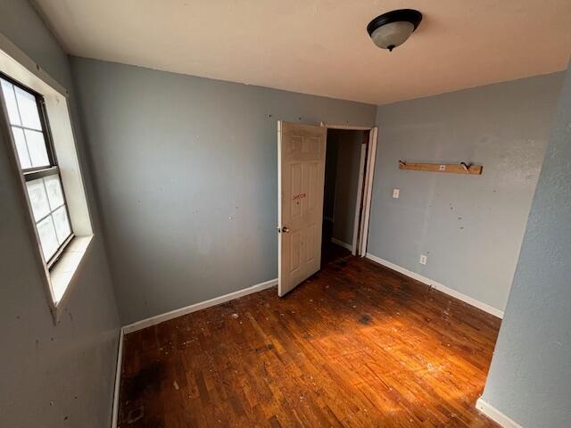 208 East 4th Street Property Photo 8