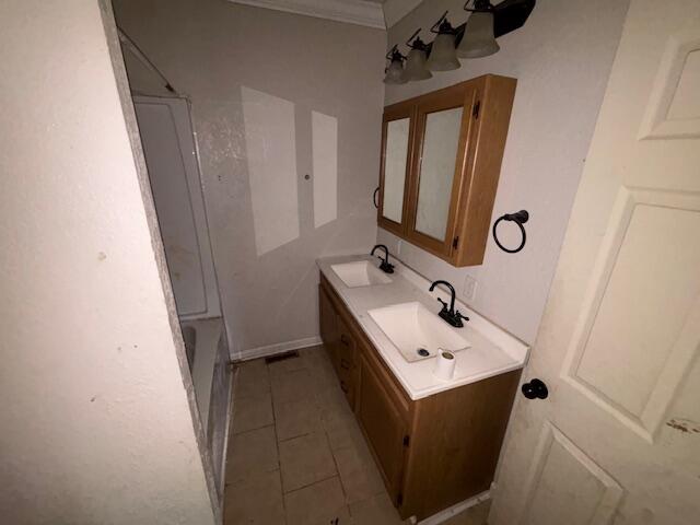 208 East 4th Street Property Photo 19