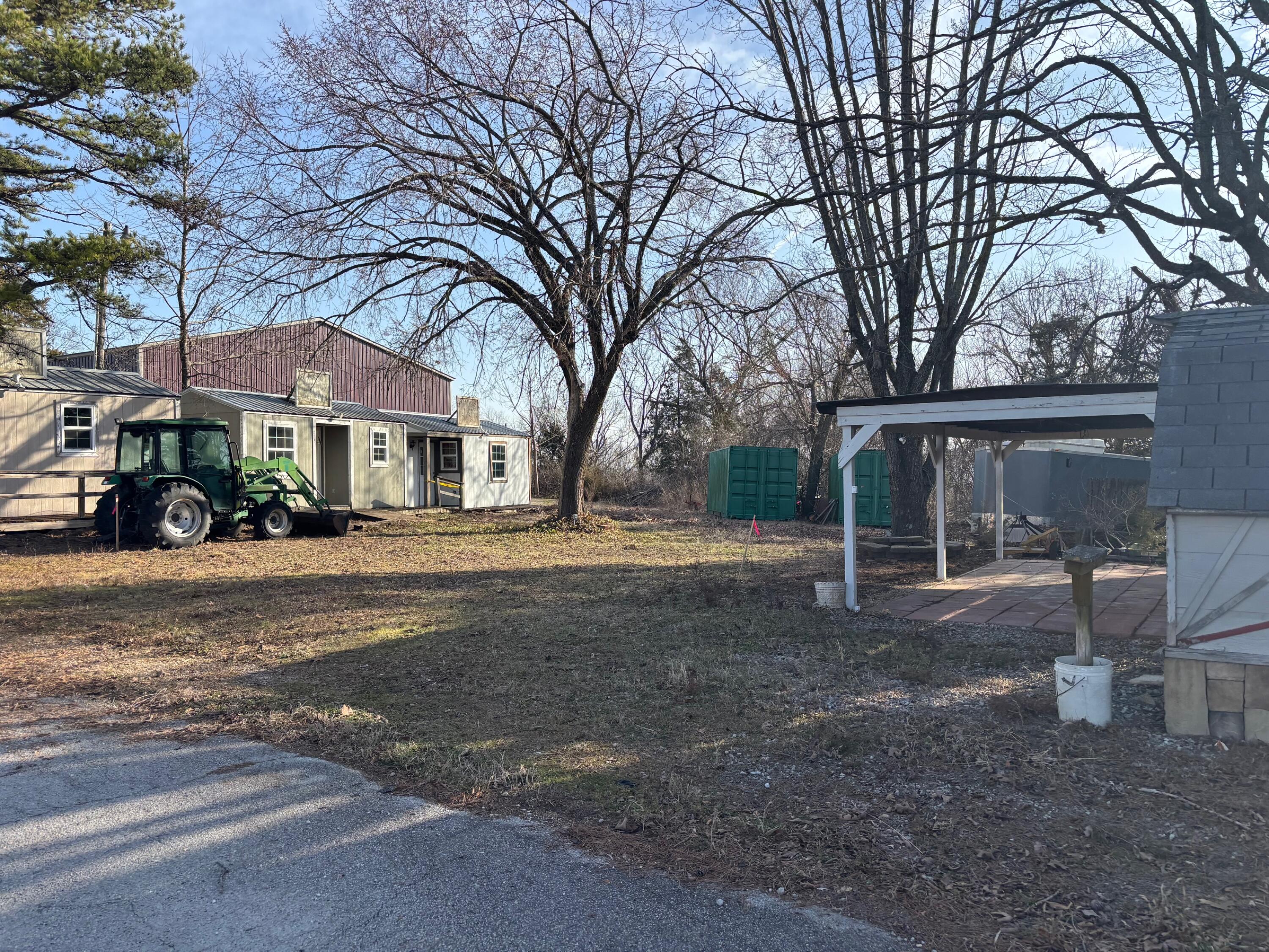 8835 East State Highway 76 Property Photo 4