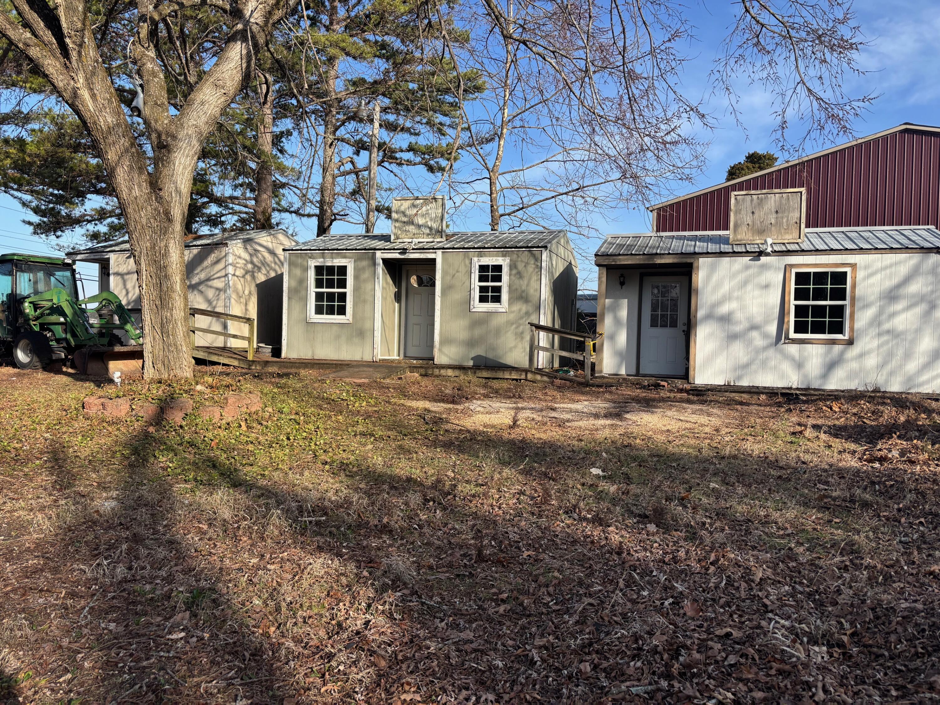 8835 East State Highway 76 Property Photo 6