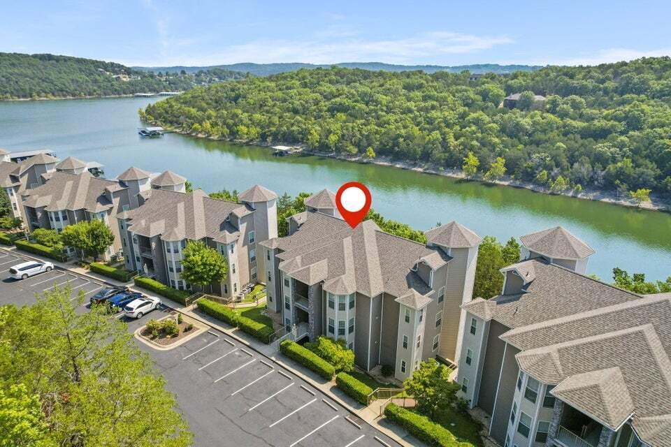 1202 Rocky Shore Terrace Property Photo 2