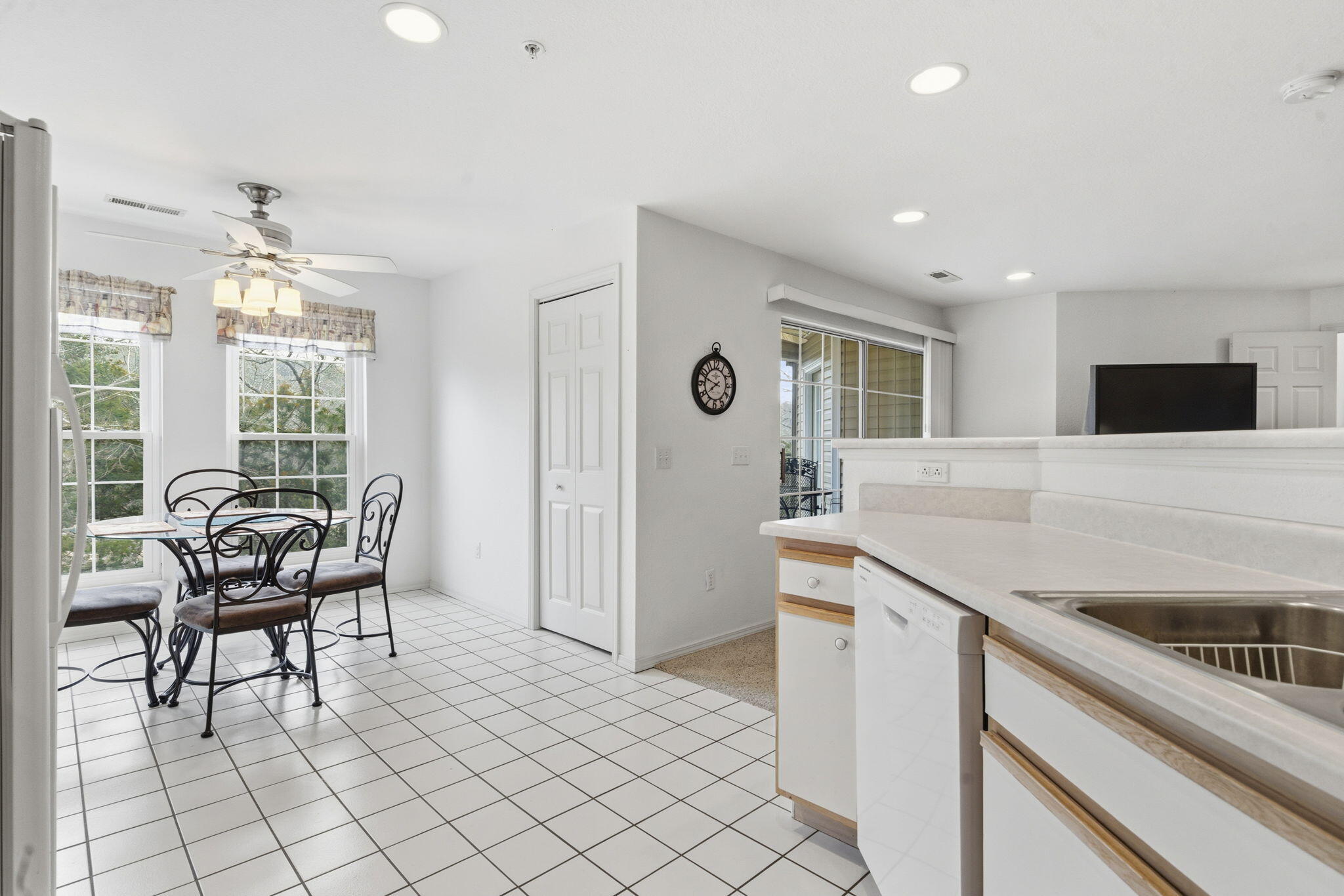 1202 Rocky Shore Terrace Property Photo 12