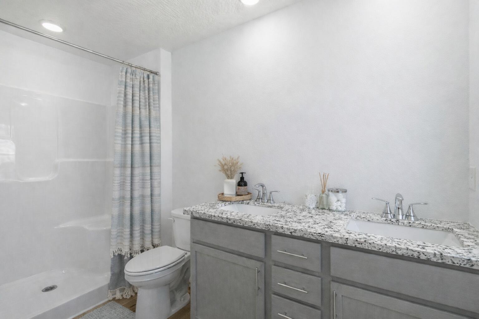 1754 North Poplar Way Property Photo 8