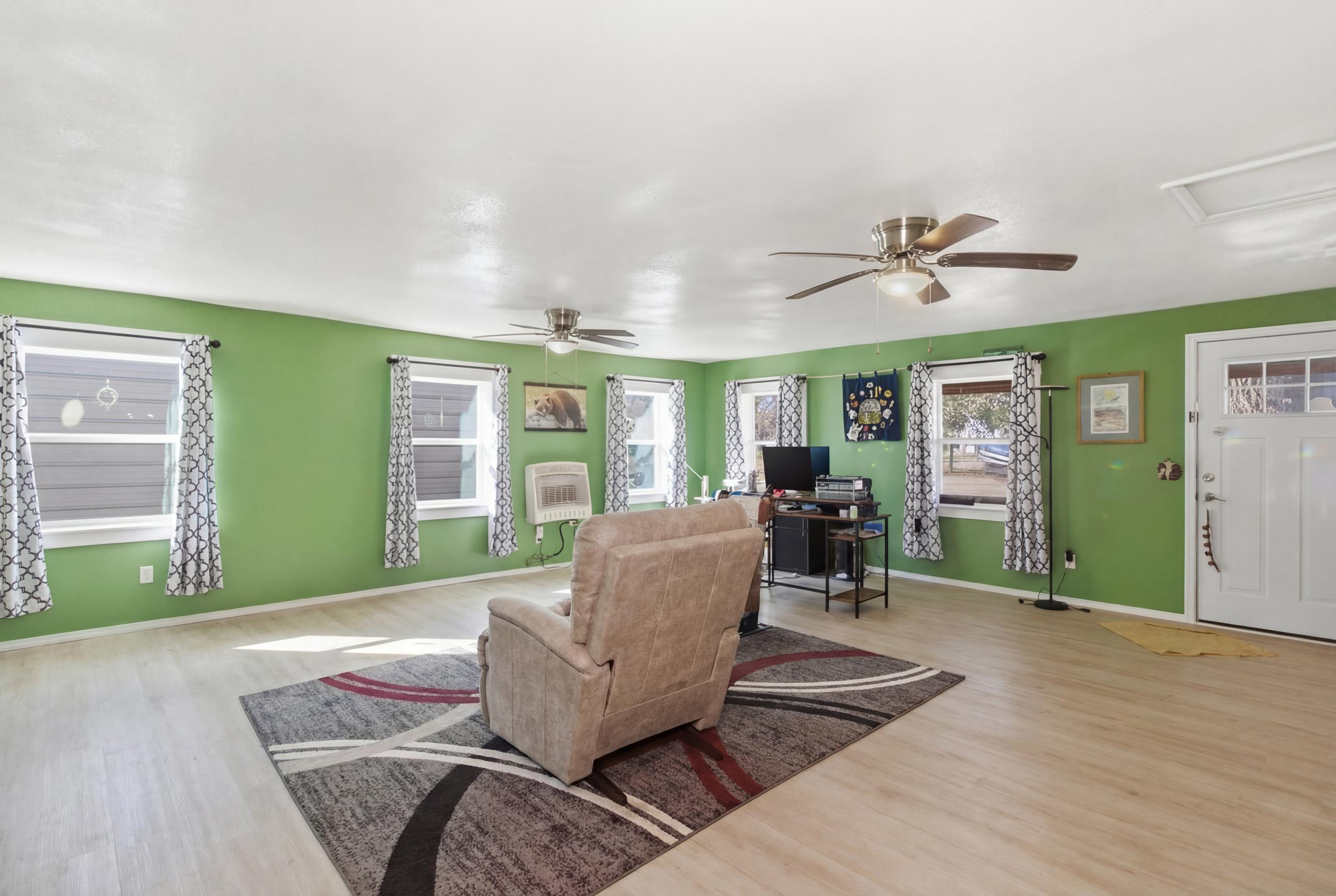 1382 Mo-99 Property Photo 11