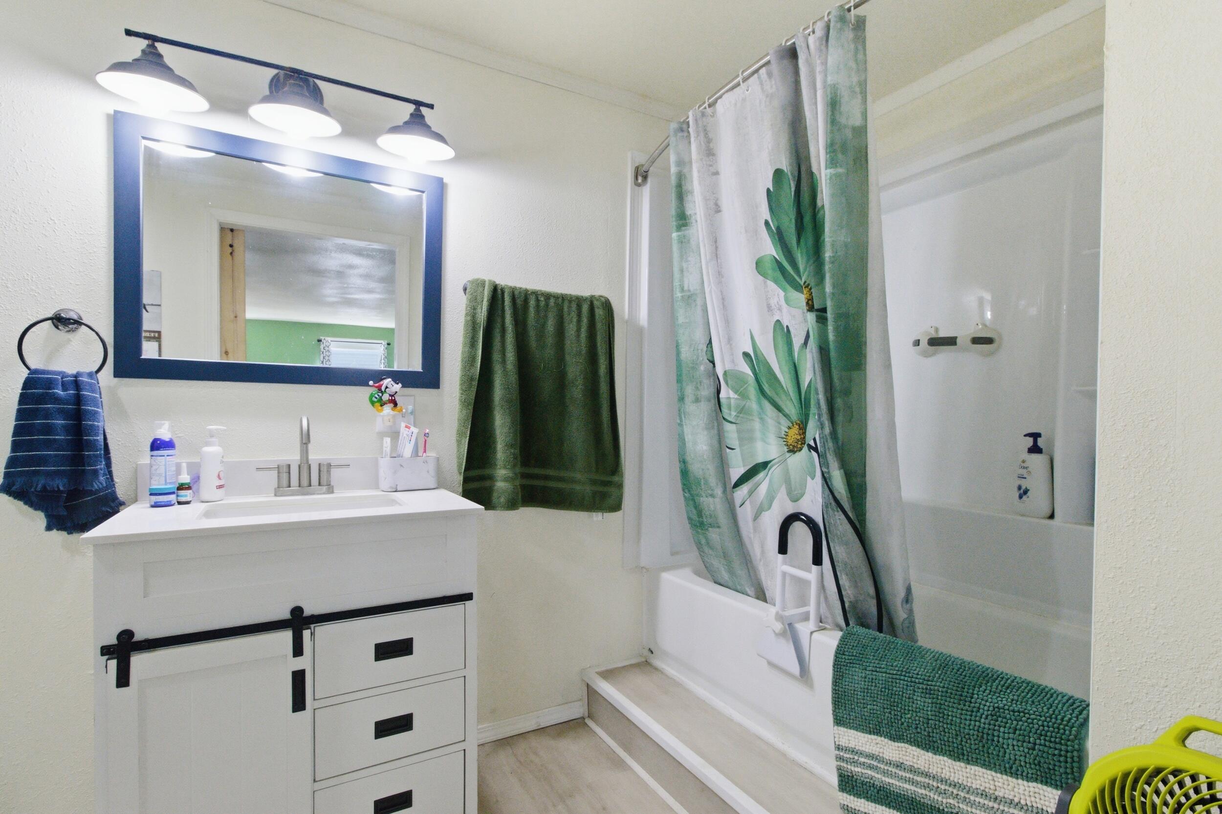 1382 Mo-99 Property Photo 16