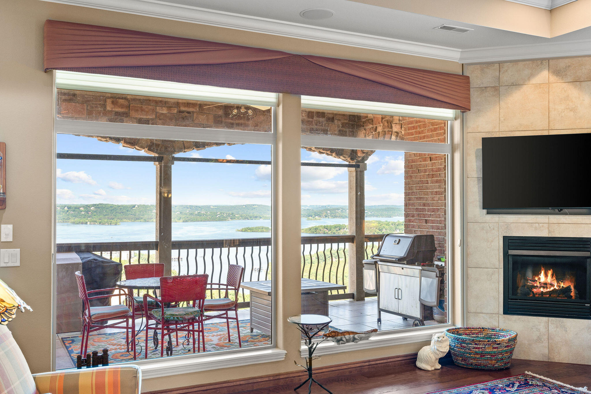 295 Split Rock Drive Property Photo 10