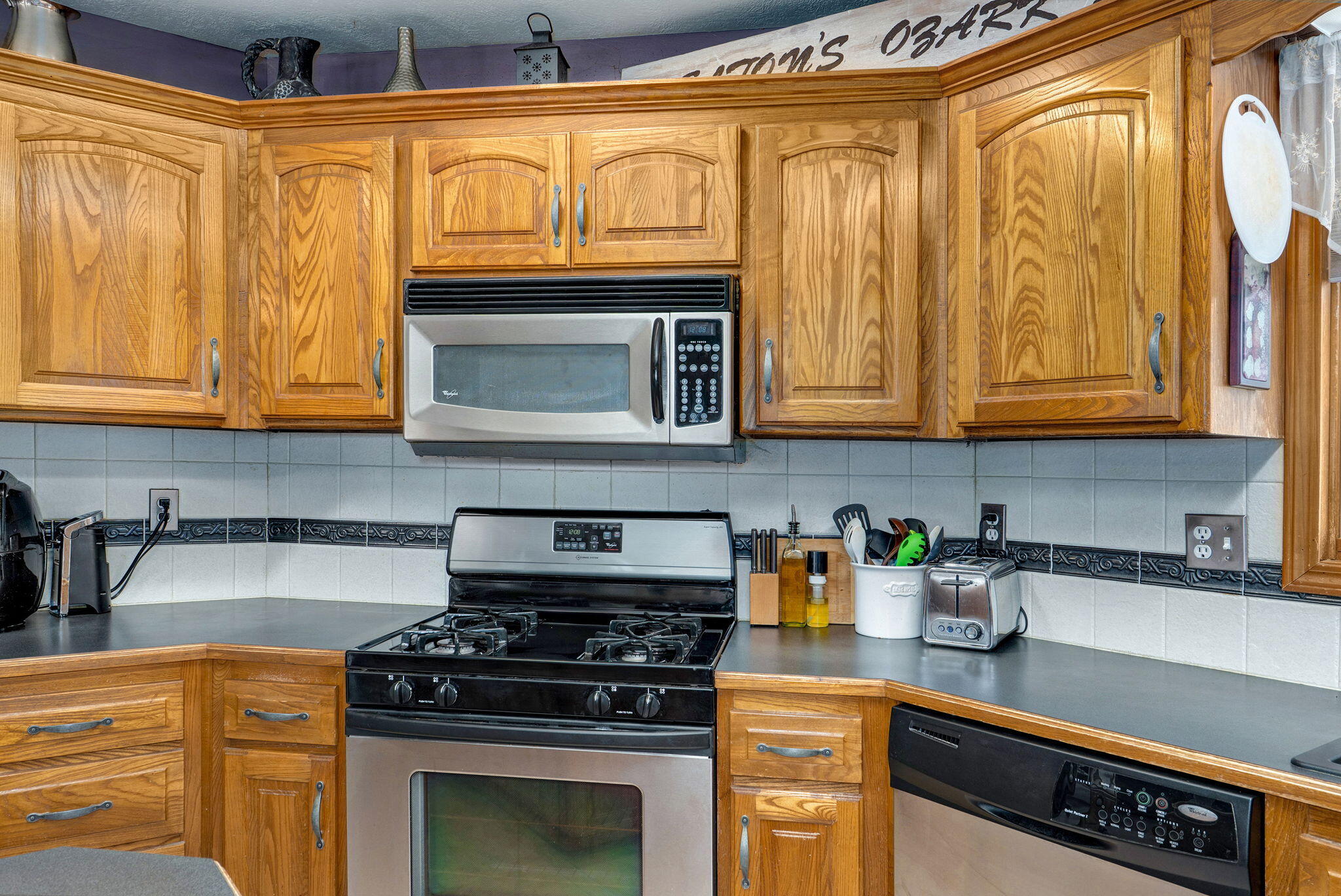 4303 North Willow Road Property Photo 7