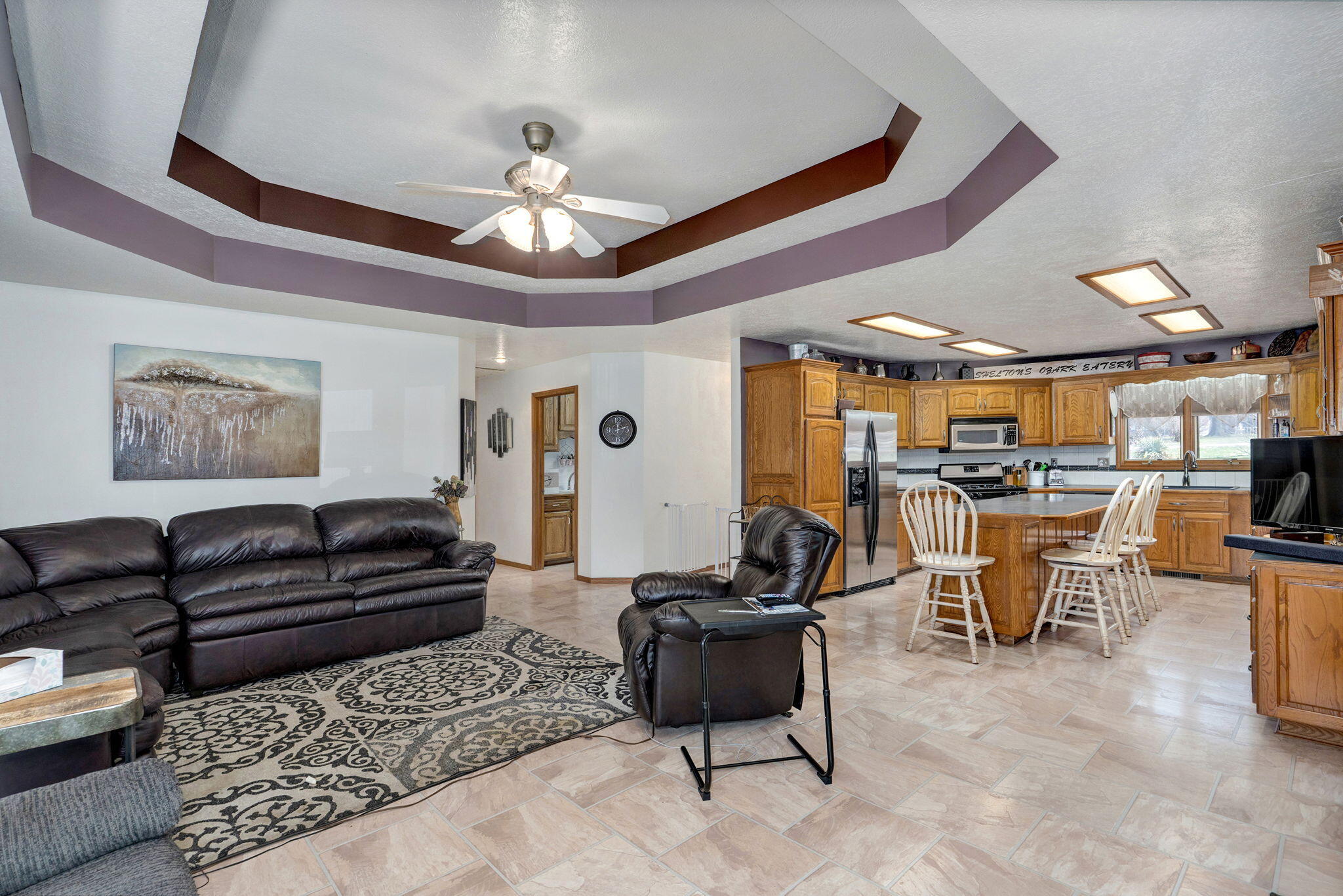 4303 North Willow Road Property Photo 9