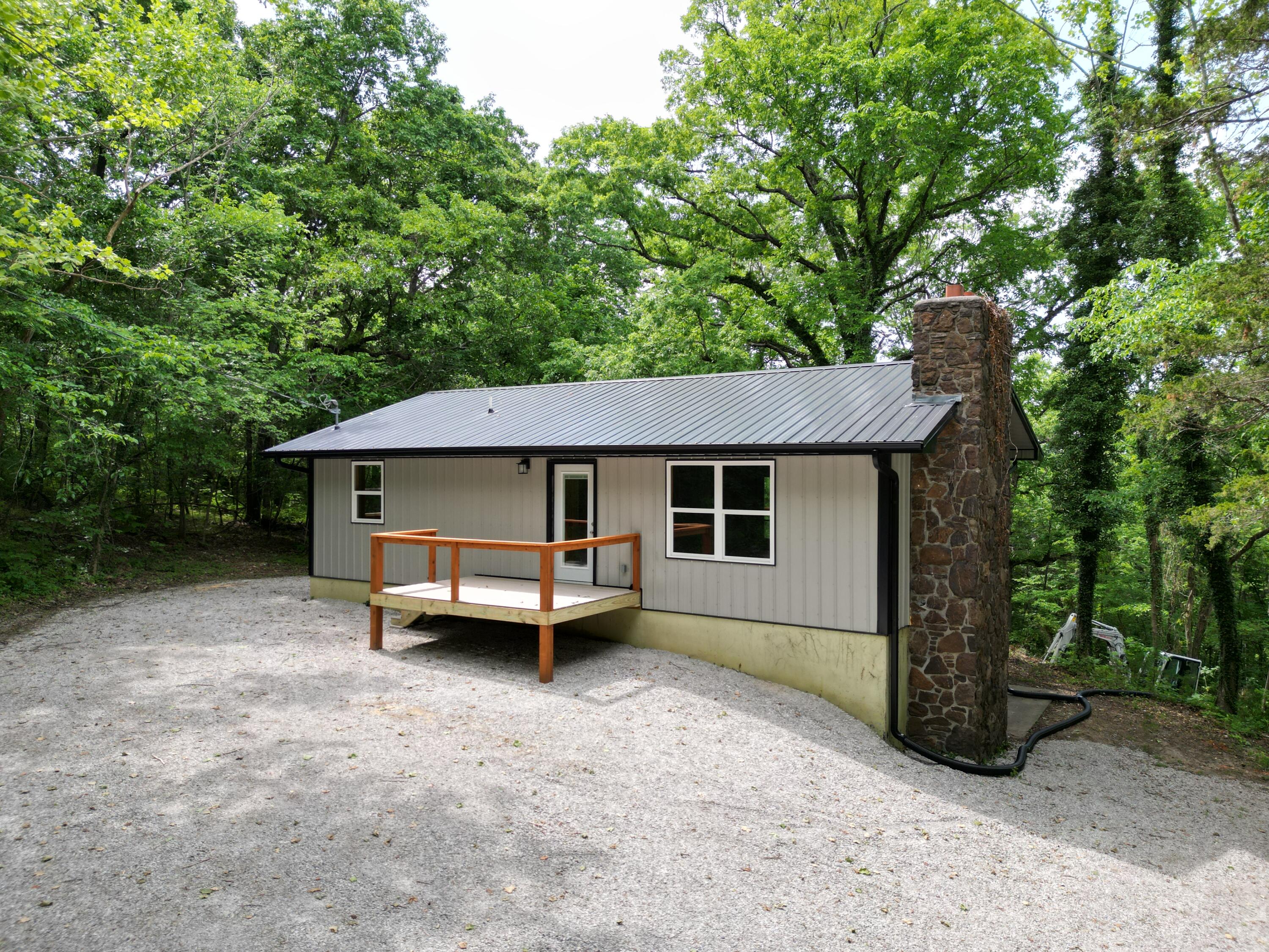 25173 Farm Road 1266 Property Photo 4