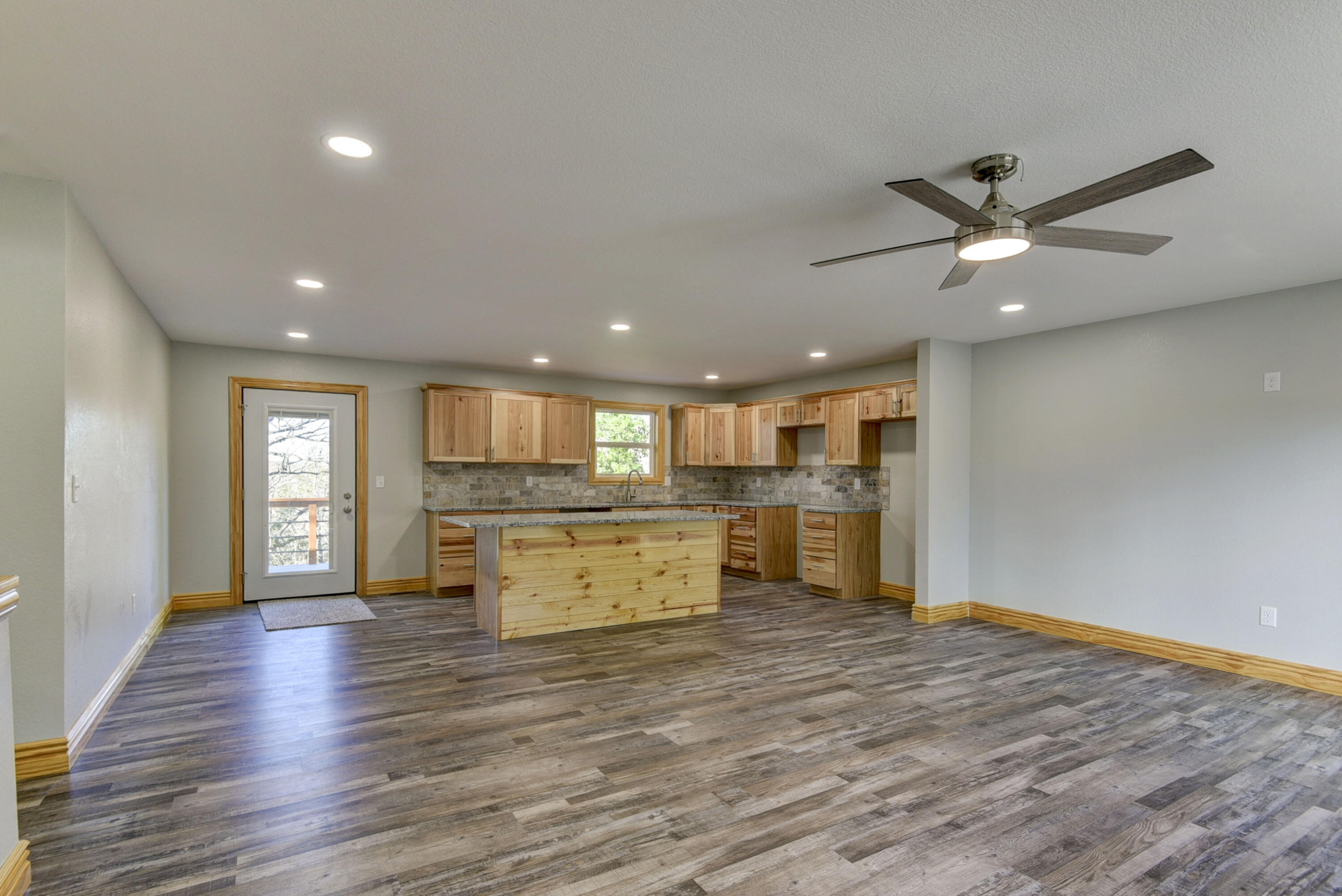 25173 Farm Road 1266 Property Photo 21