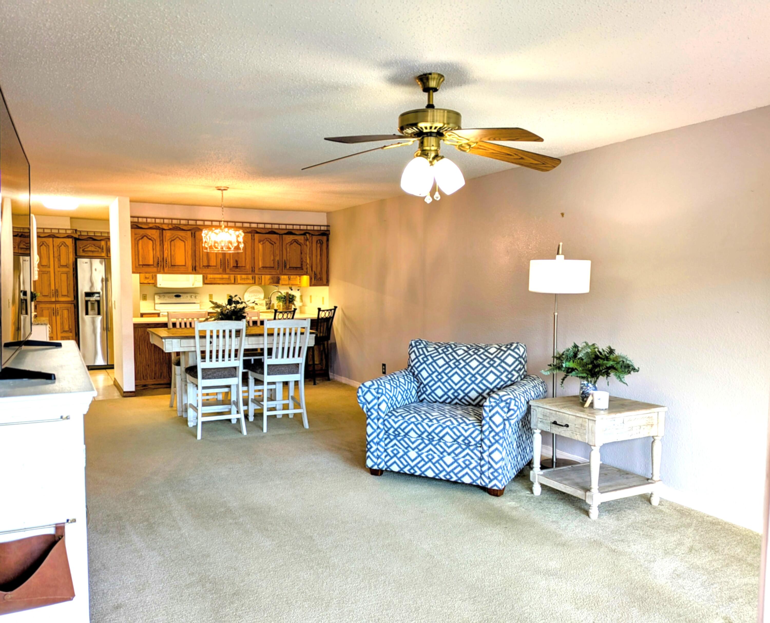 150 Sunken Forest Dr. 8-206 Property Photo 7